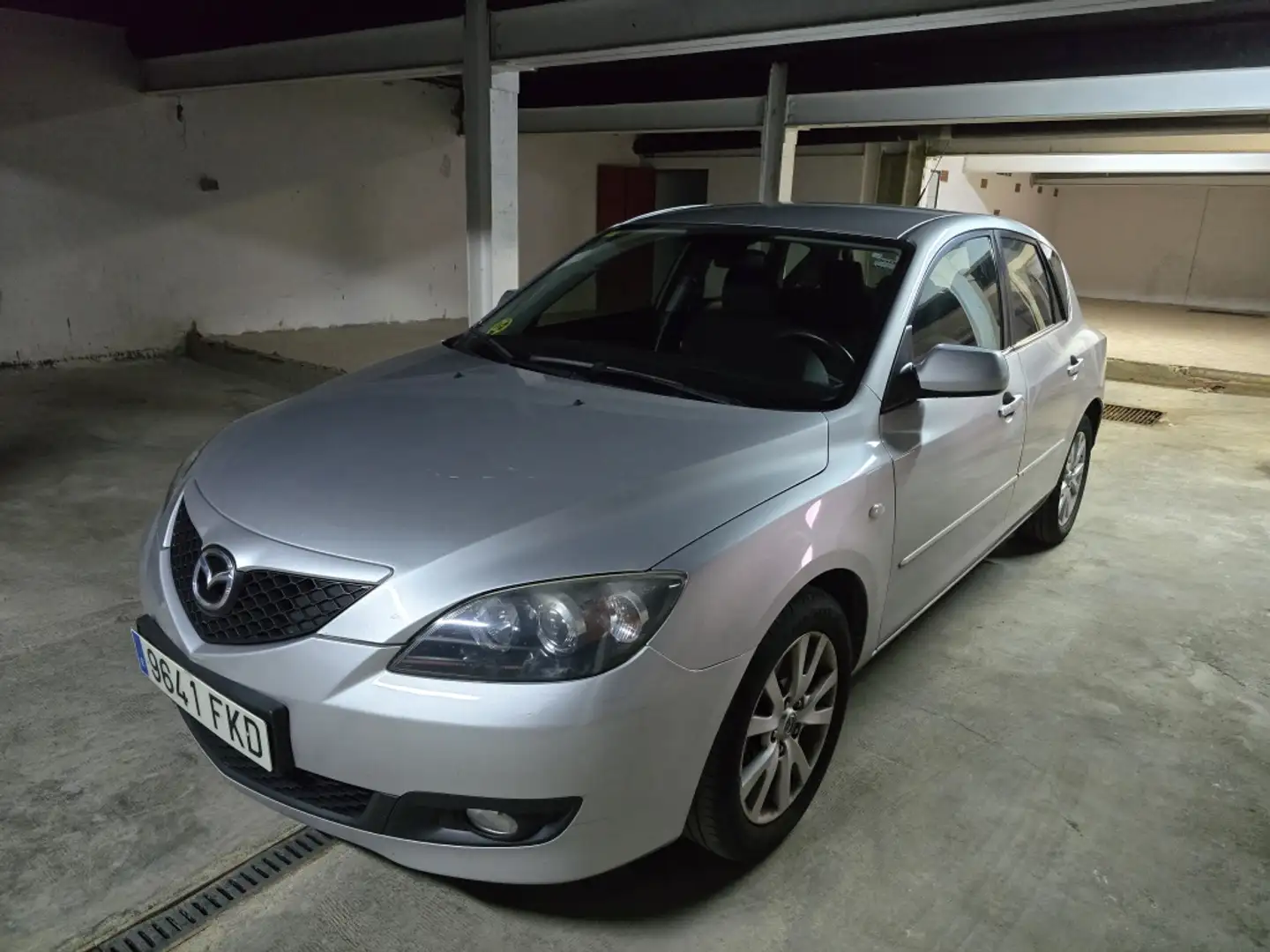 Mazda 3 1.6CRTD Active Gris - 1