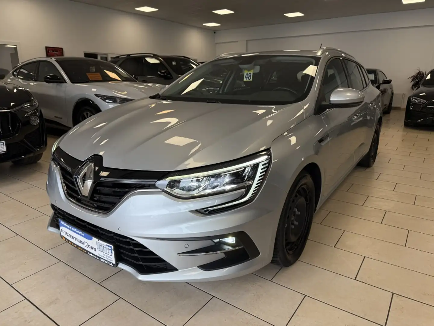 Renault Megane Business Edition*AHK*LED*Cam*SHZ*PDC*Navi* Silber - 1