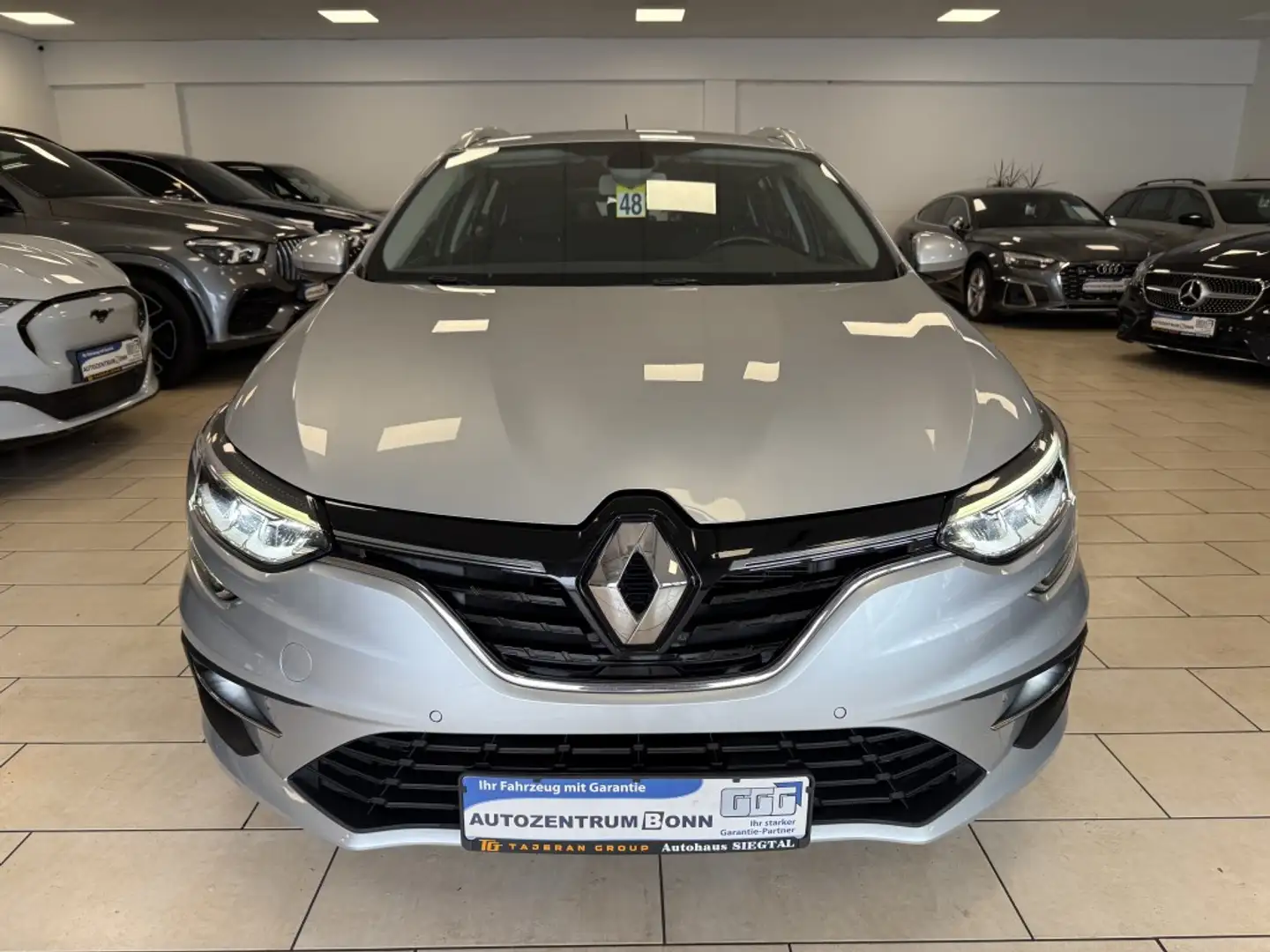 Renault Megane Business Edition*AHK*LED*Cam*SHZ*PDC*Navi* Silber - 2