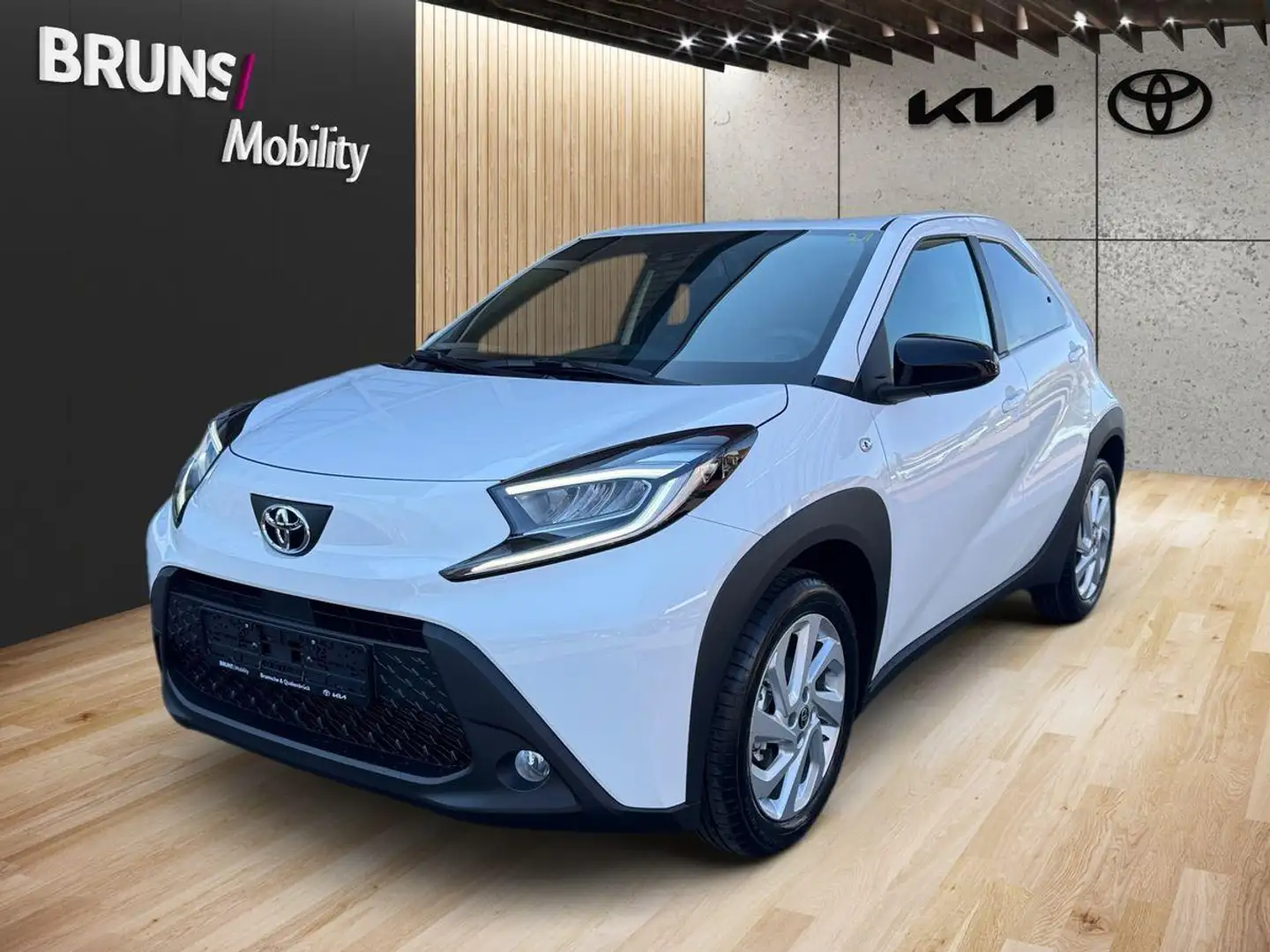 Toyota Aygo X 1.0 Automatik Sitzheizung Apple/Android Bianco - 2