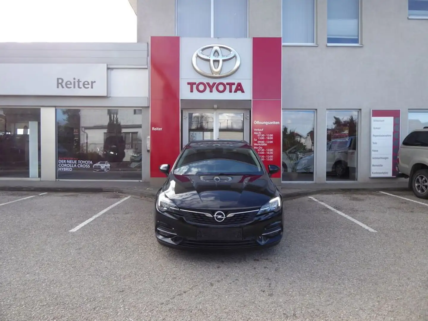 Opel Astra Sports Tourer 1,5 D *LED*NAVI* Schwarz - 1