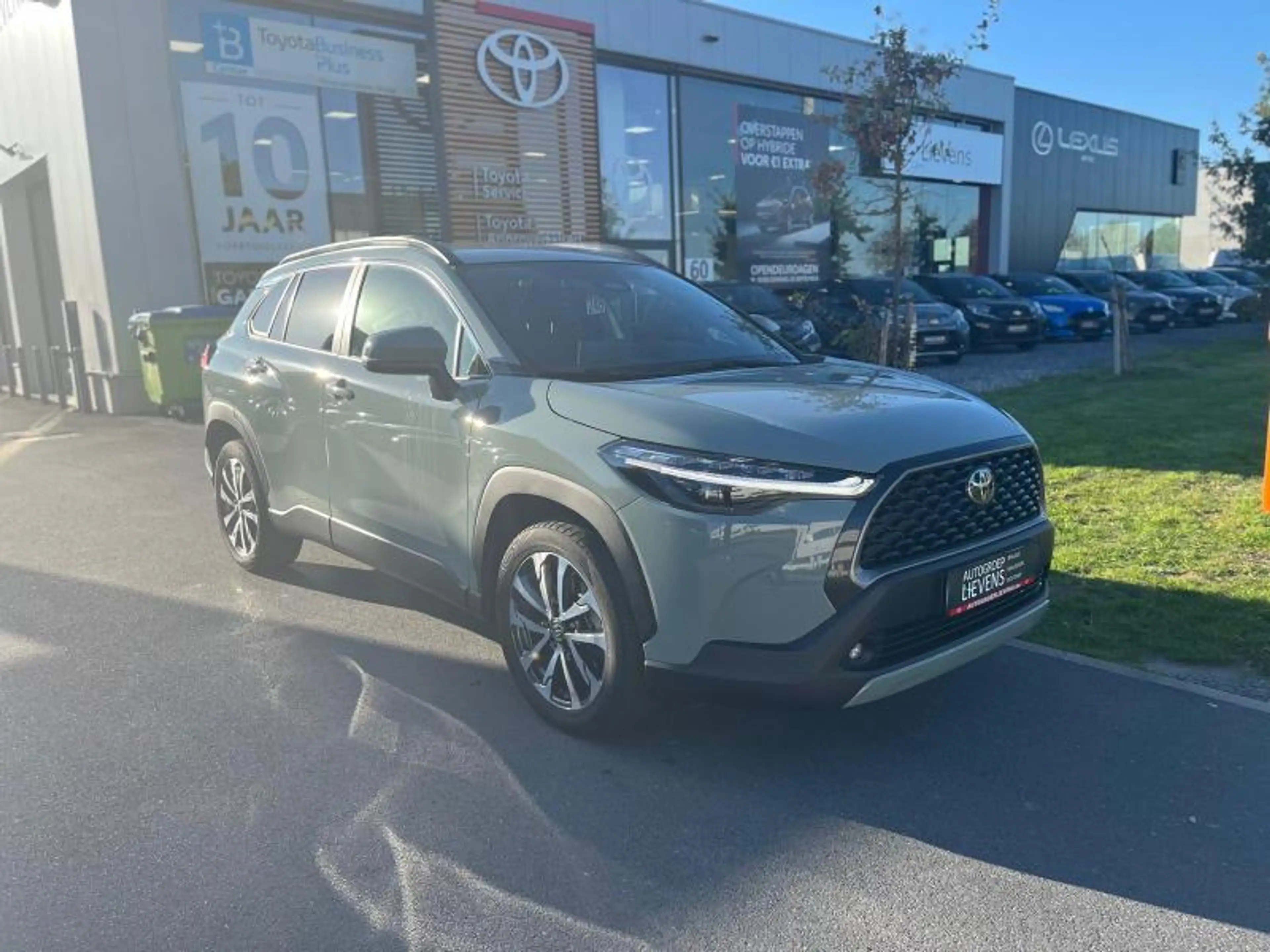 Toyota Corolla Cross 1.8 HYB STYLE — photo 3