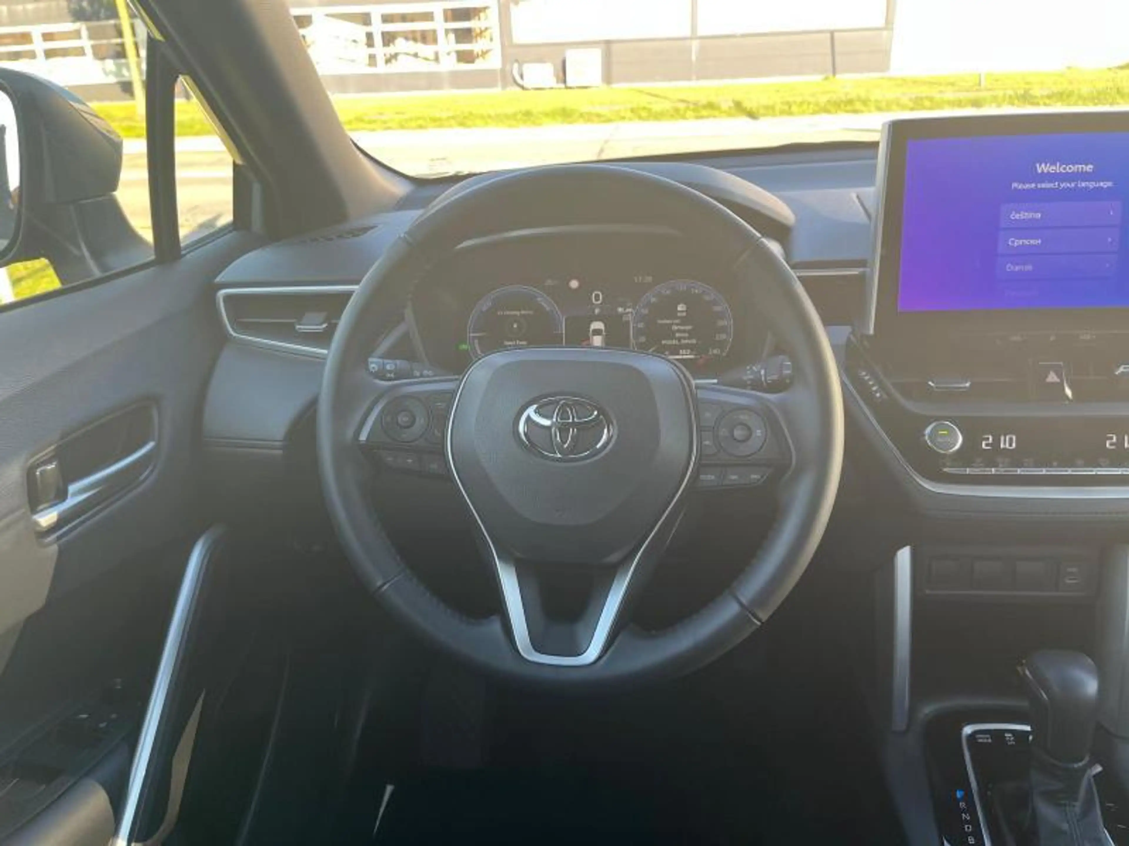 Toyota Corolla Cross 1.8 HYB STYLE — photo 10