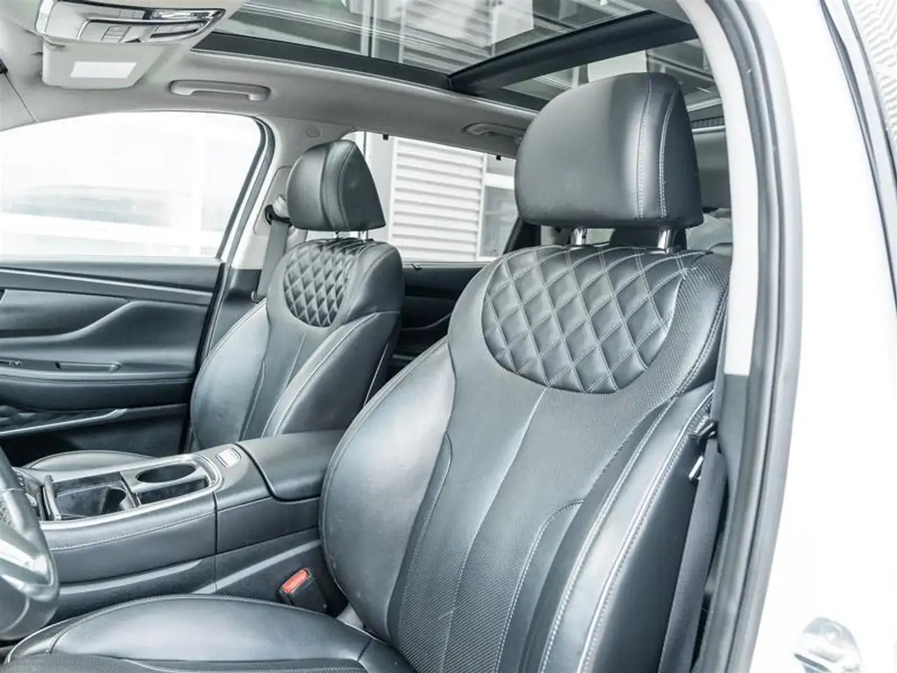 Hyundai SANTA FE снимка Hyundai SANTA FE