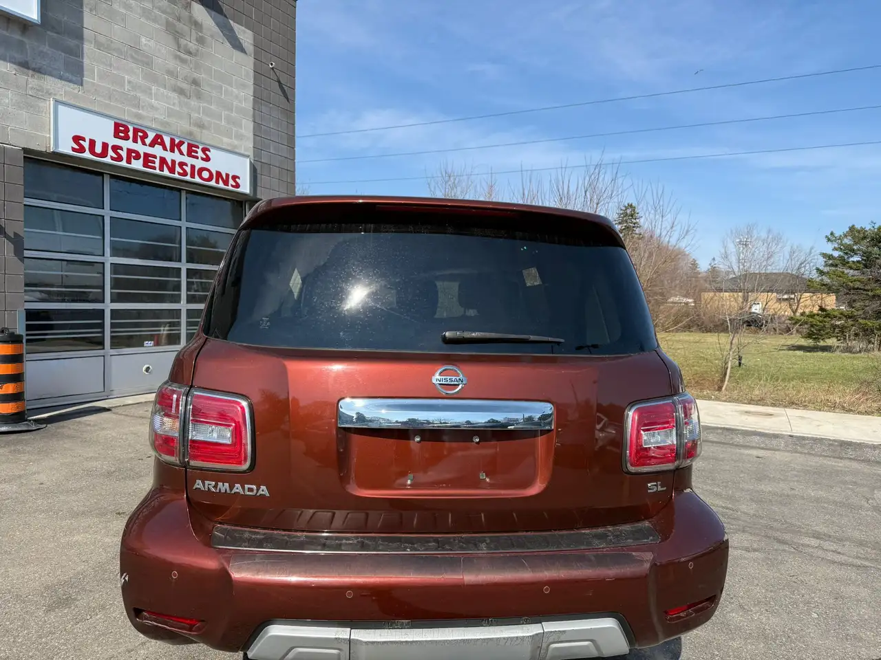 Nissan Armada снимка Nissan Armada
