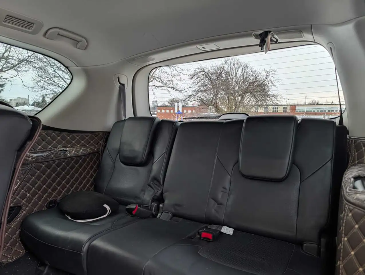 Nissan Armada снимка Nissan Armada