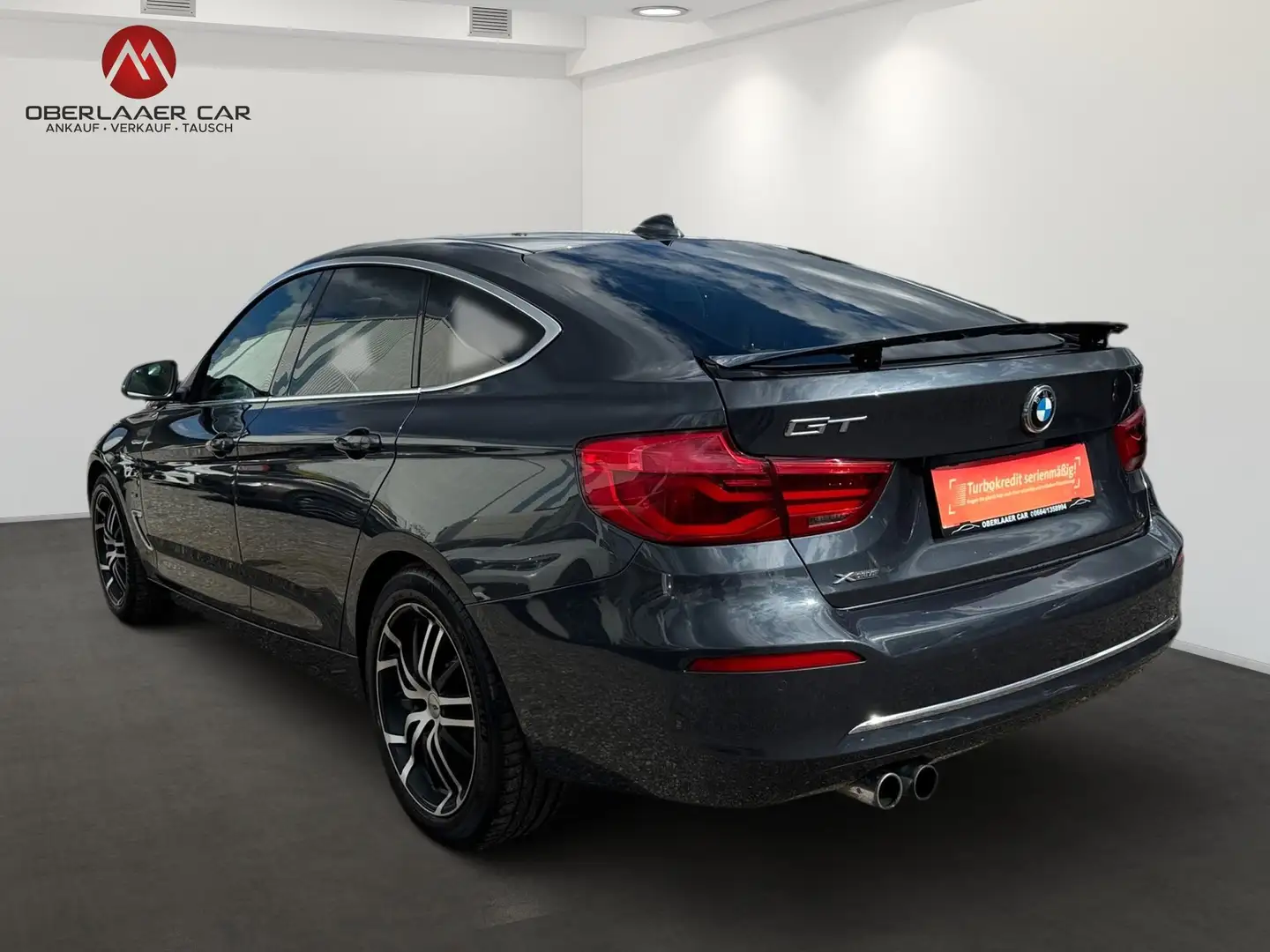 BMW 330 330 i xDrive GT Luxury Line Aut.|Panorama|Head-Up Grau - 2