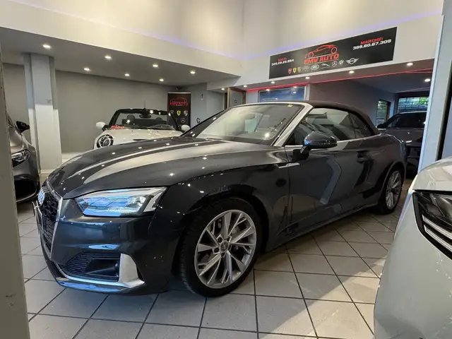 Audi A5 view 3