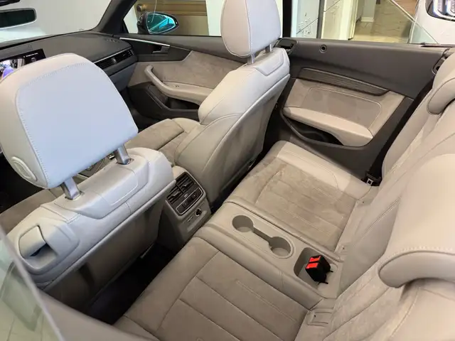 Audi A5 view 11