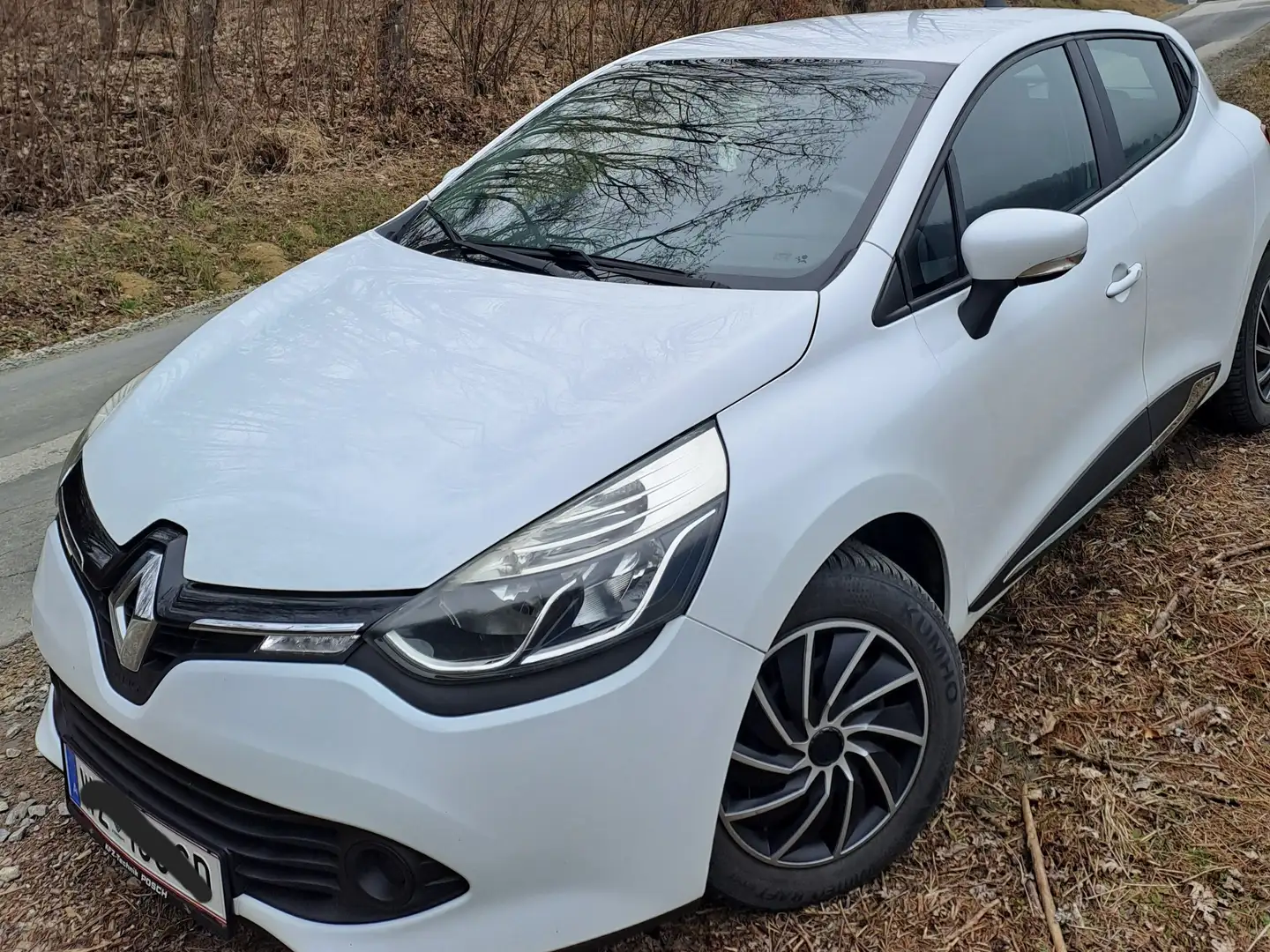 Renault Clio Clio Expression 1,2 16V 75 Expression Weiß - 1