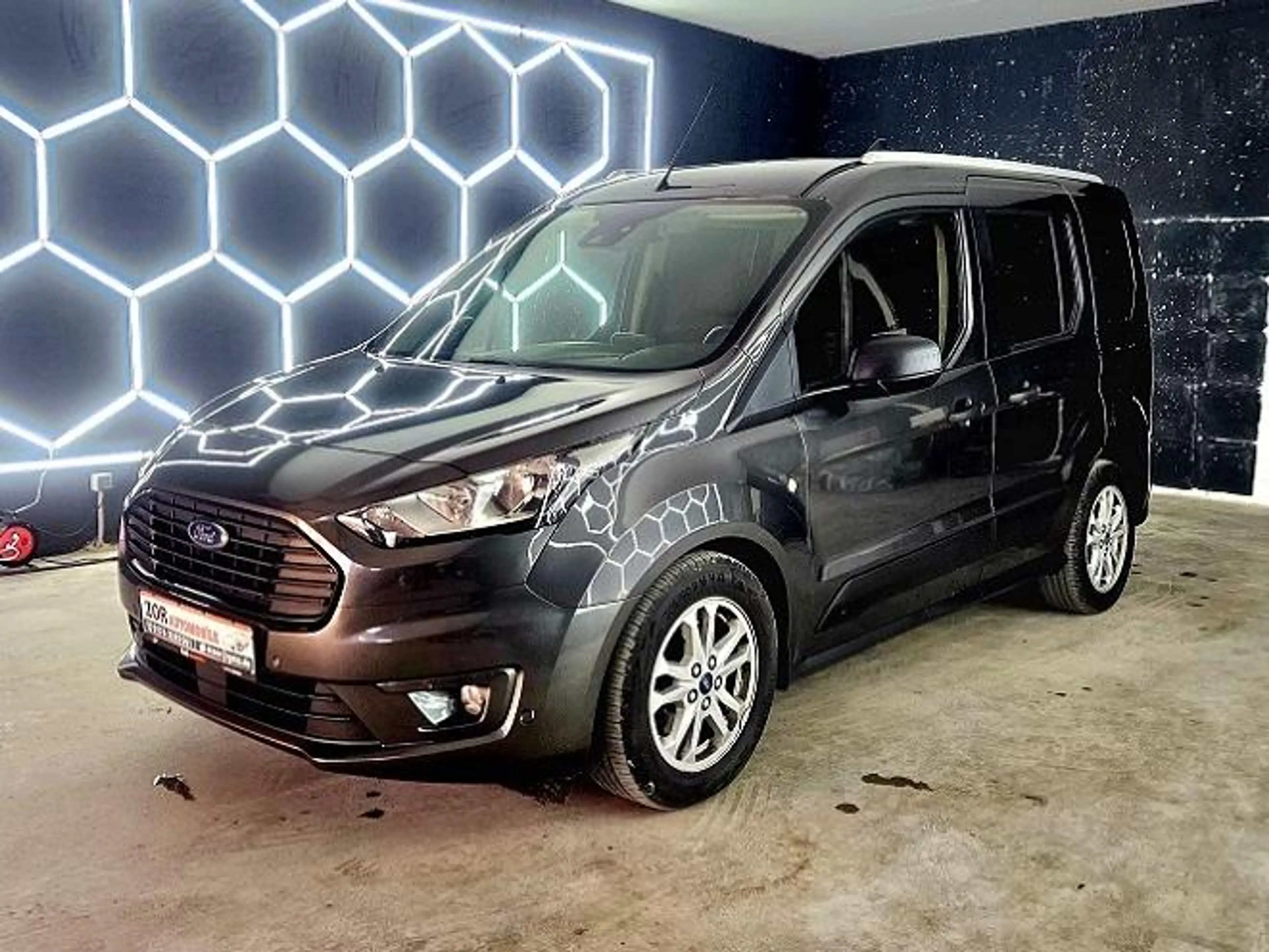 Ford Tourneo Connect Trend*5 Sitzer*Standheizung*Abstandstempomat*Navi*Kamera*
