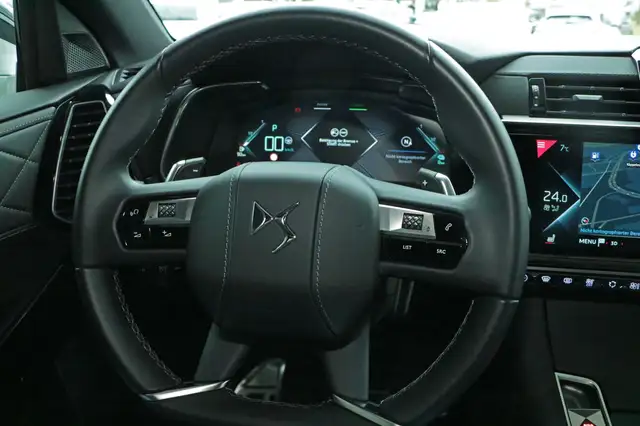 DS Automobiles DS 7 Crossback view 11