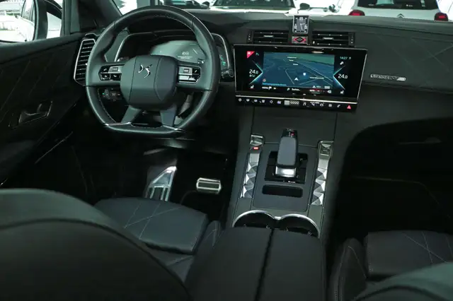 DS Automobiles DS 7 Crossback view 10