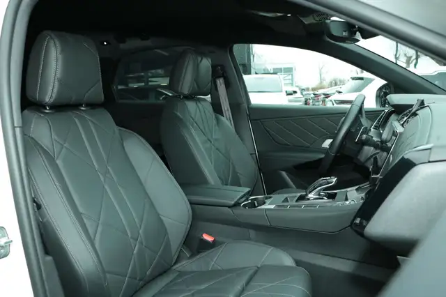 DS Automobiles DS 7 Crossback view 5
