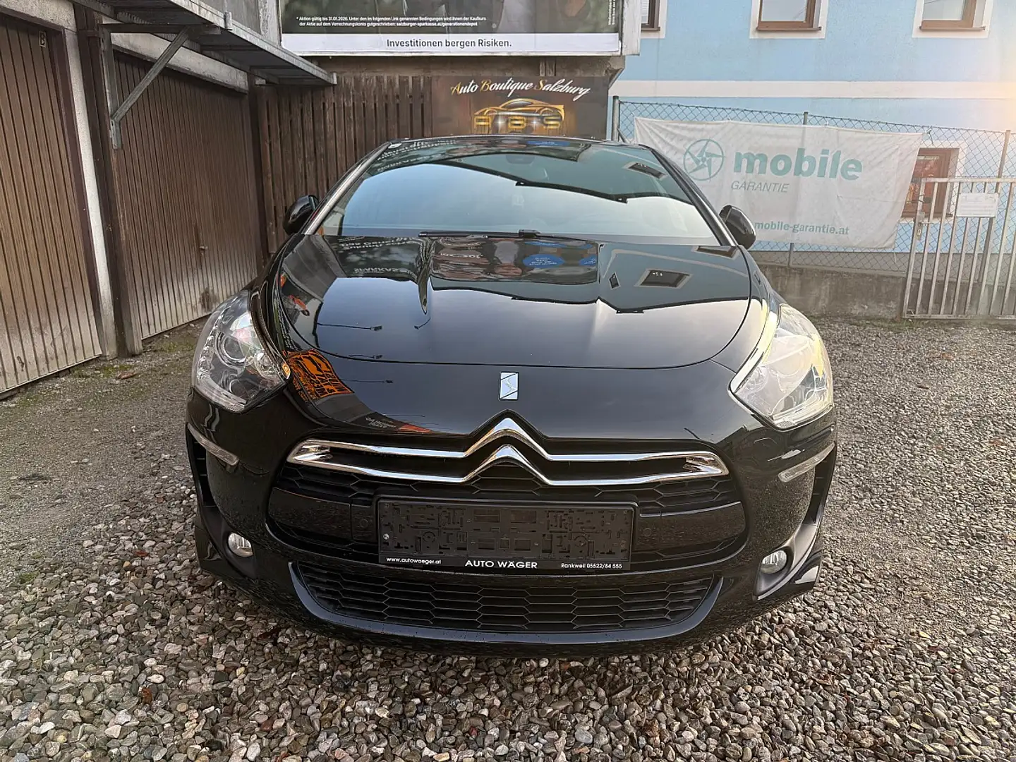Citroen DS5 HDi 115 So Chic *Automatik*Navi*Rückfahrkamera* Noir - 2