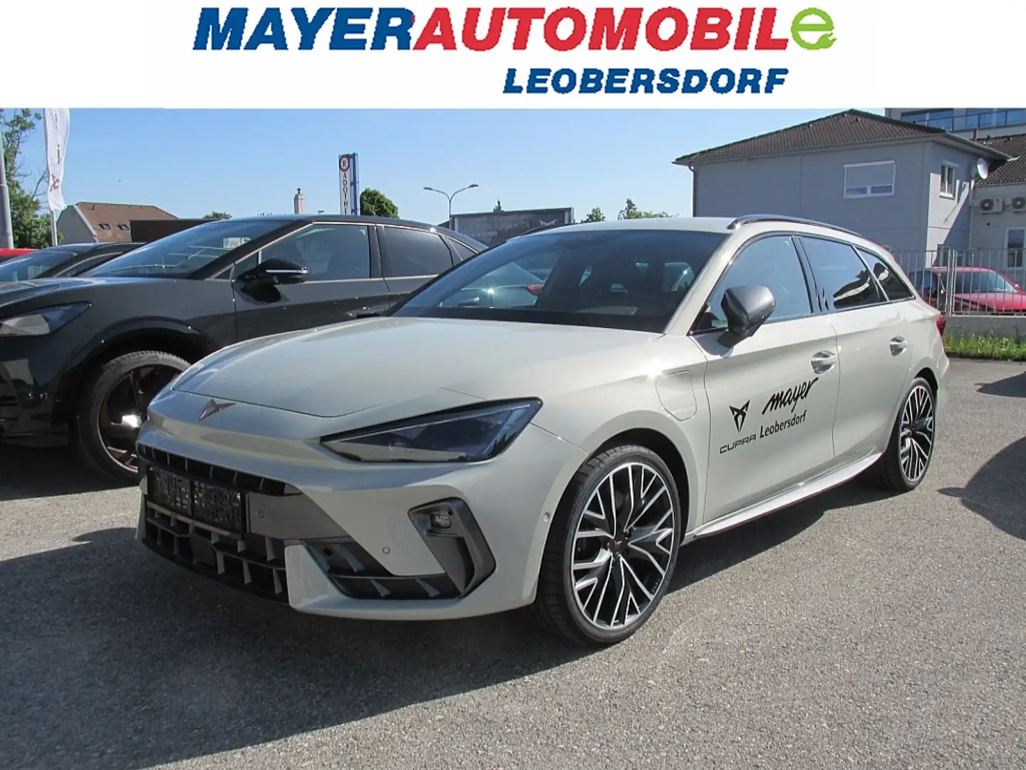 CUPRA Leon SP Kombi VZ 1,5 TSI eHybrid 272 DSG Бежевий - 1