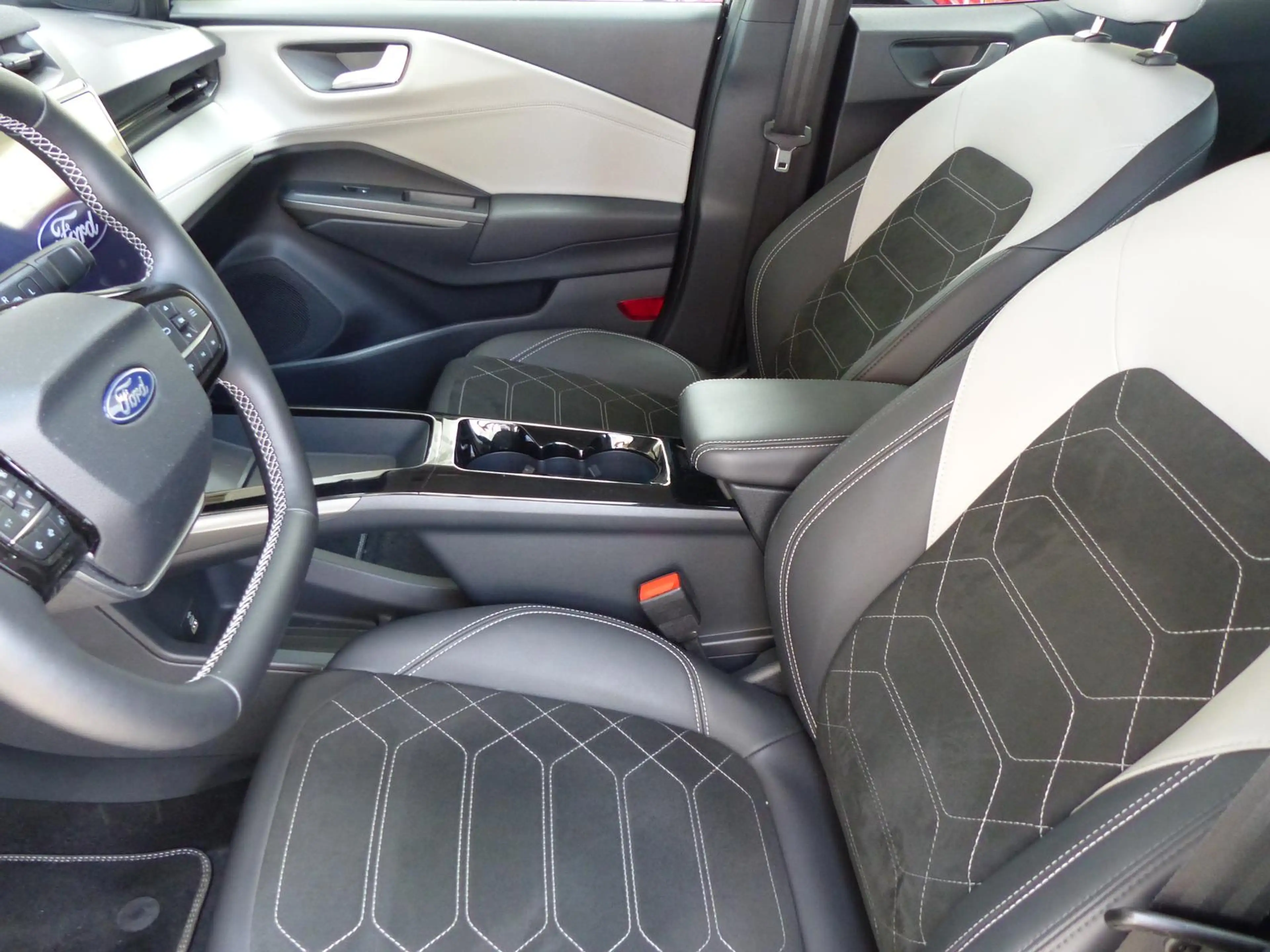 Ford Puma Gen-E Aut. Premium FWD GJR,ACC,360°Kamera — photo 6