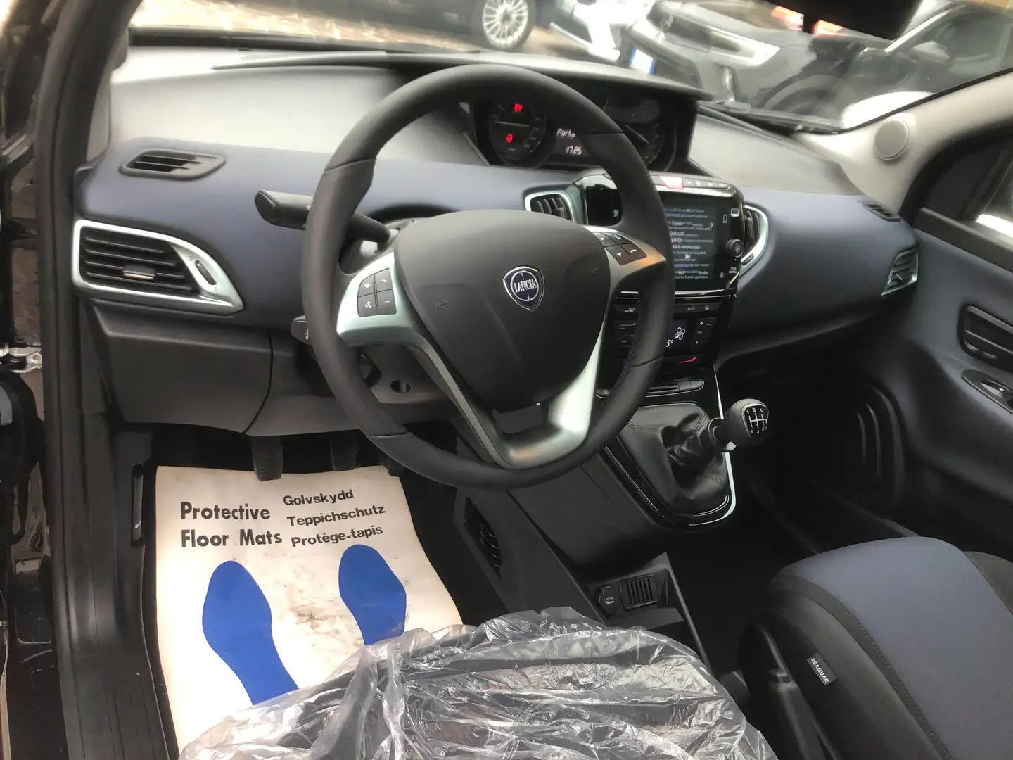 Lancia Ypsilon Ypsilon 1.0 firefly hybrid Gold Plus s Km ZERO!! Blu/Azzurro - 1