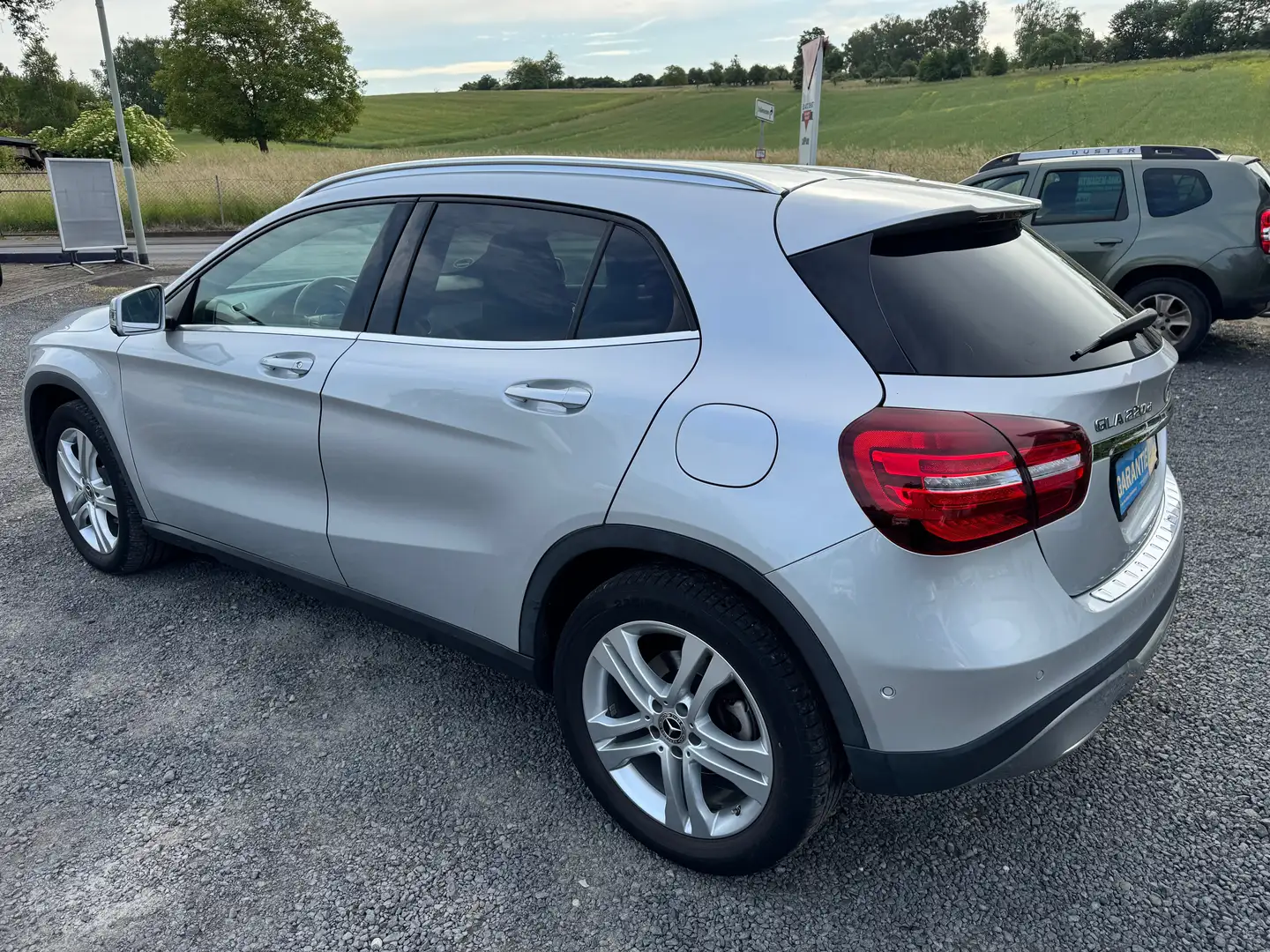 Mercedes-Benz GLA 220 220 d  EU6 Urban 4Matic Stříbrná - 2