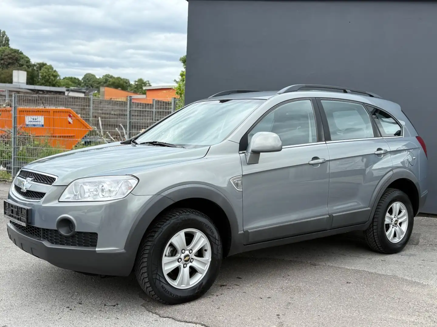Chevrolet Captiva 2.4 LT 2WD *ZAHNRIEMEN NEU*NAVI*KLIMA* Gris - 2