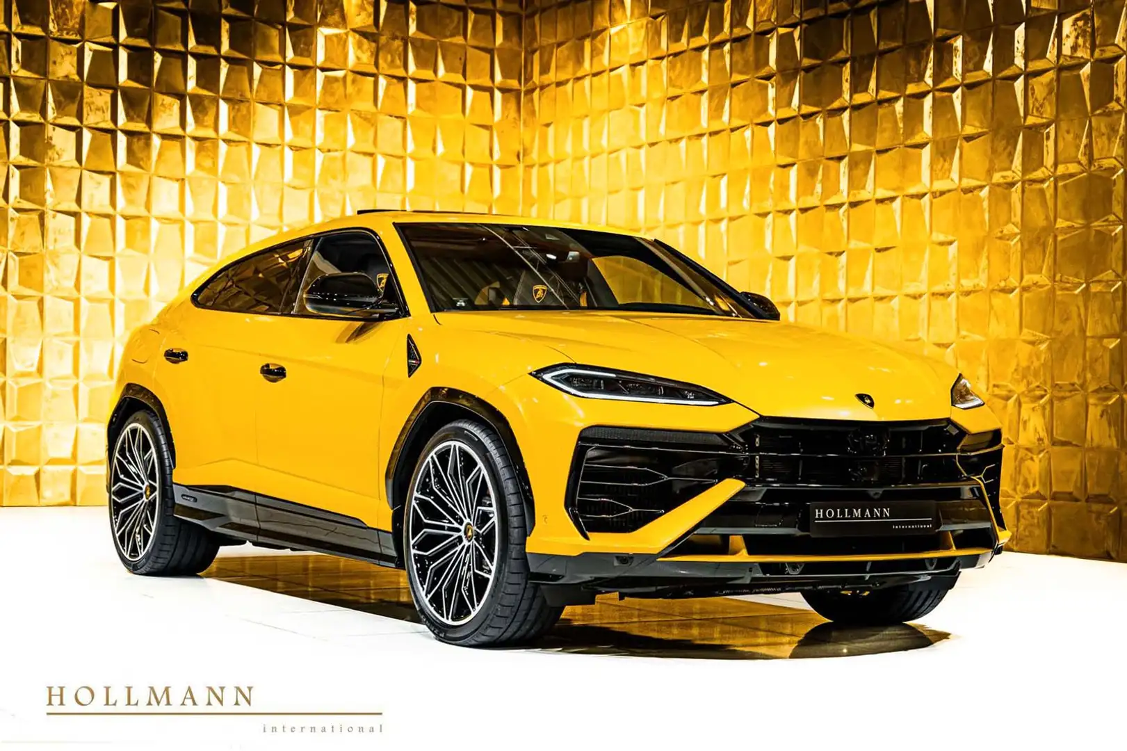 Lamborghini Urus SE + BANG & OLUFSEN 3D+ CARBON + TV Geel - 1
