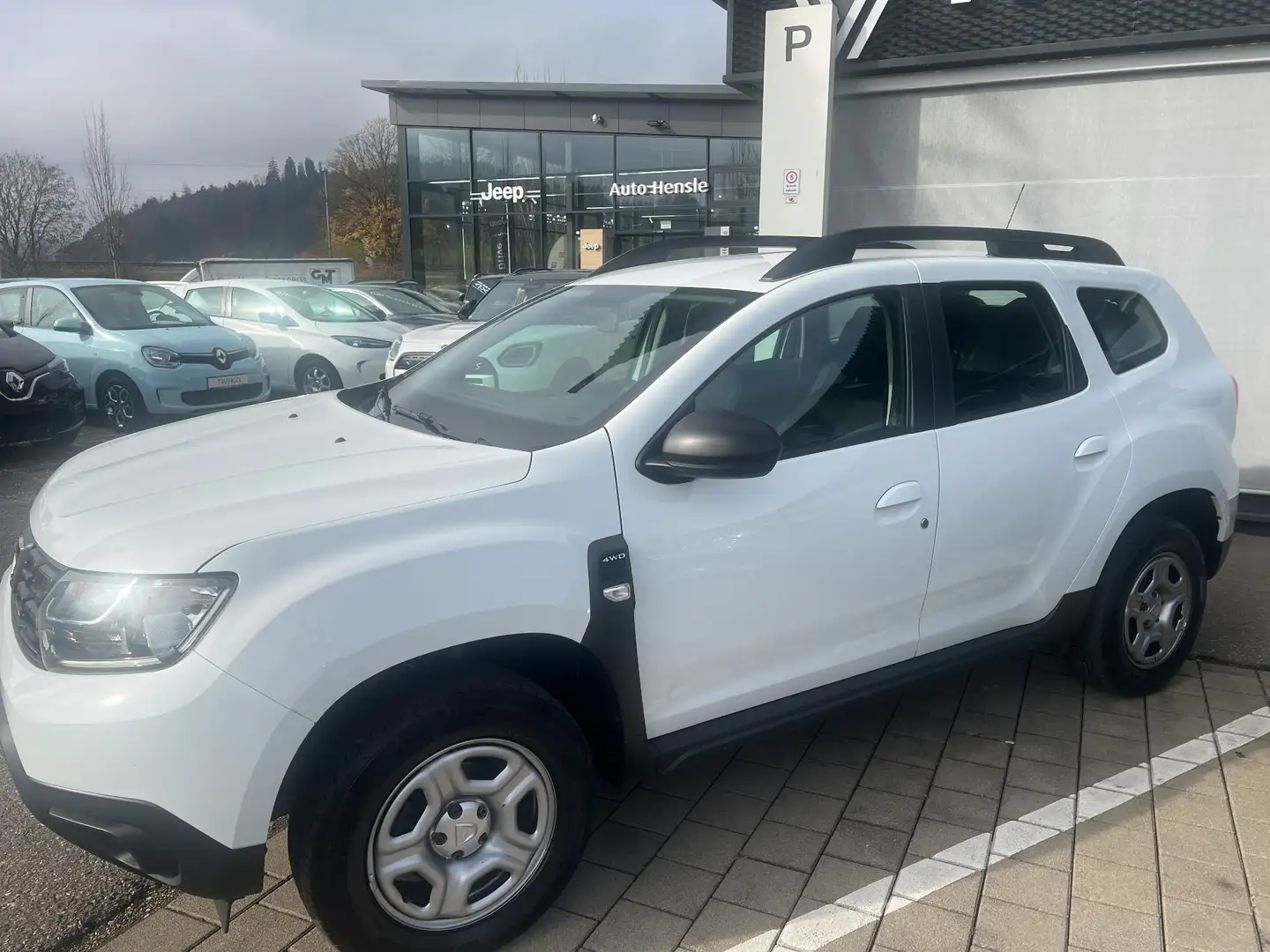 Dacia Duster II TCe 4WD AHK Blanc - 2