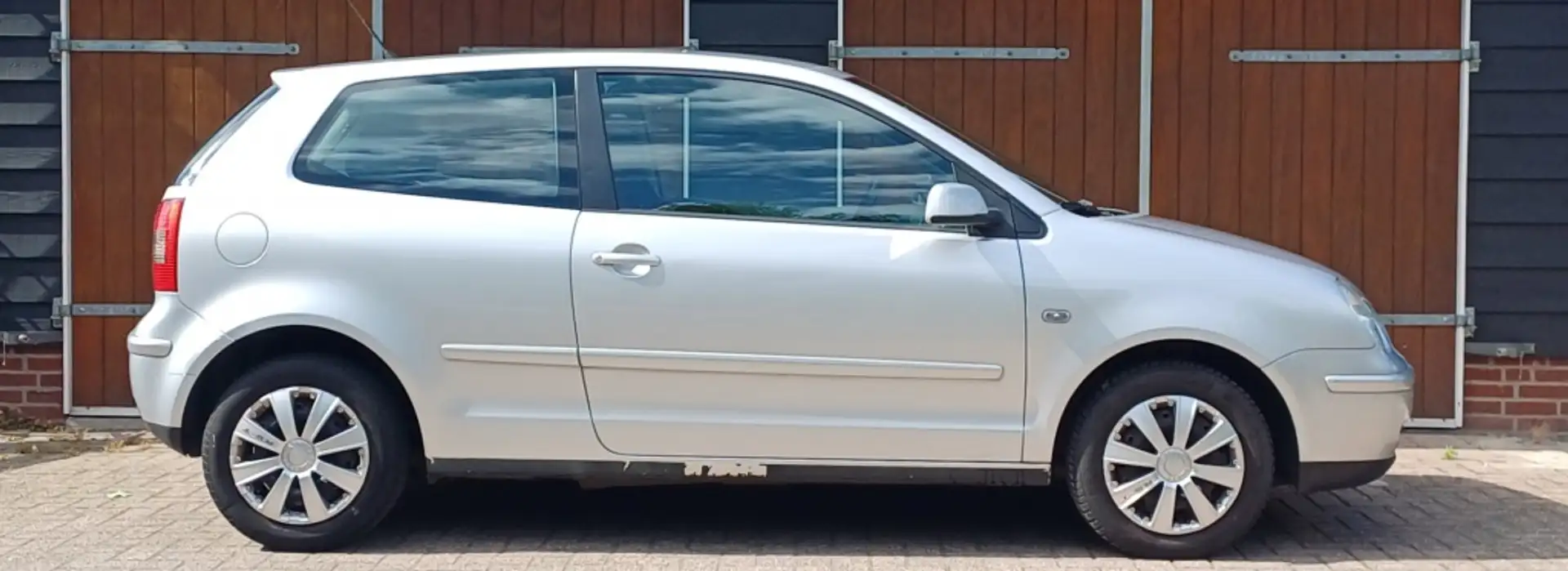Volkswagen Polo 1.4-16V Athene, Airco, APK tot 3-6-2026 Grijs - 2