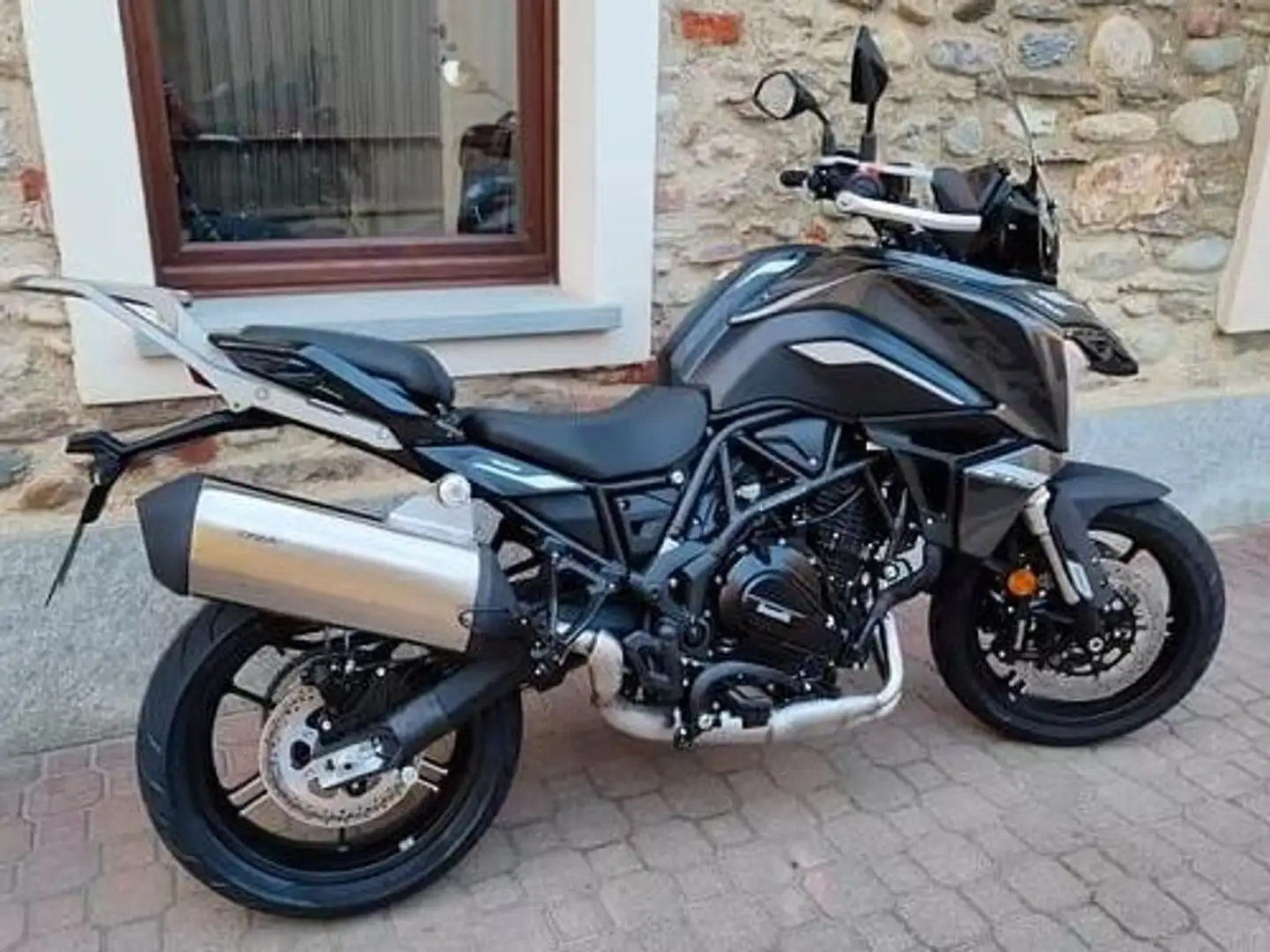 Benelli TRK 702 TRK 702 Noir - 1