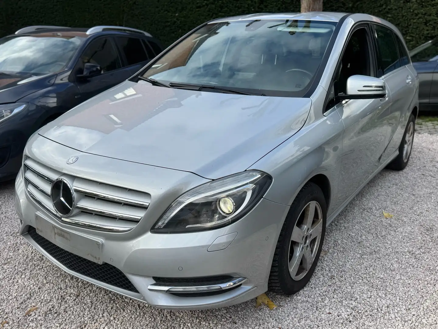 Mercedes-Benz B 180 benzine - LED DRL - PDC - 89000KM - GARANTIE Zilver - 2