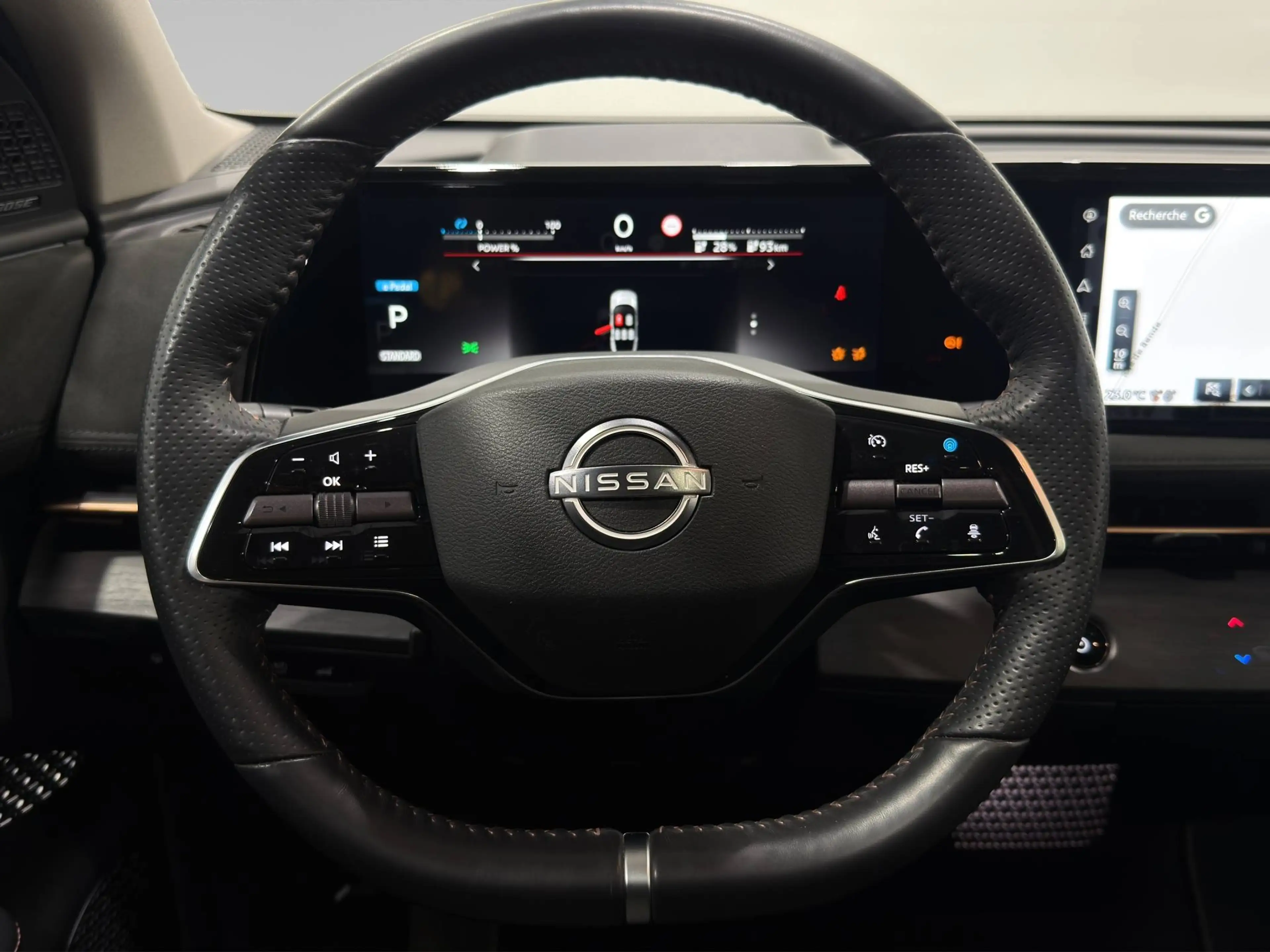 Nissan Ariya 63 kWh Evolve ***VENTILATED/HEATED SEATS*PANORAMIC ROOF*** — photo 13