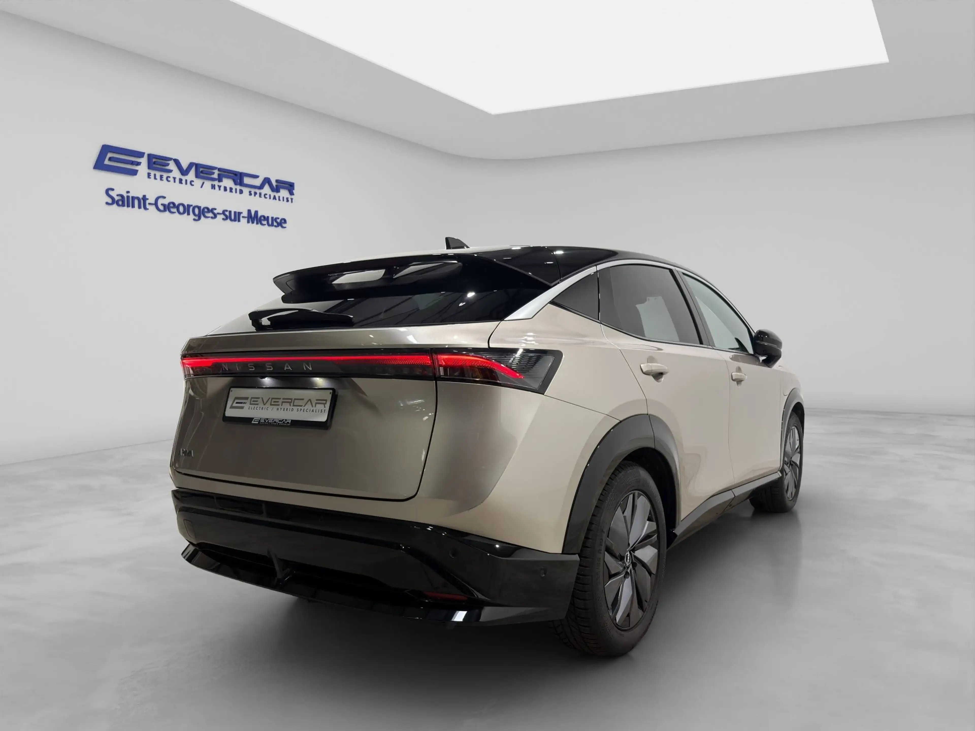 Nissan Ariya 63 kWh Evolve ***VENTILATED/HEATED SEATS*PANORAMIC ROOF*** — photo 4