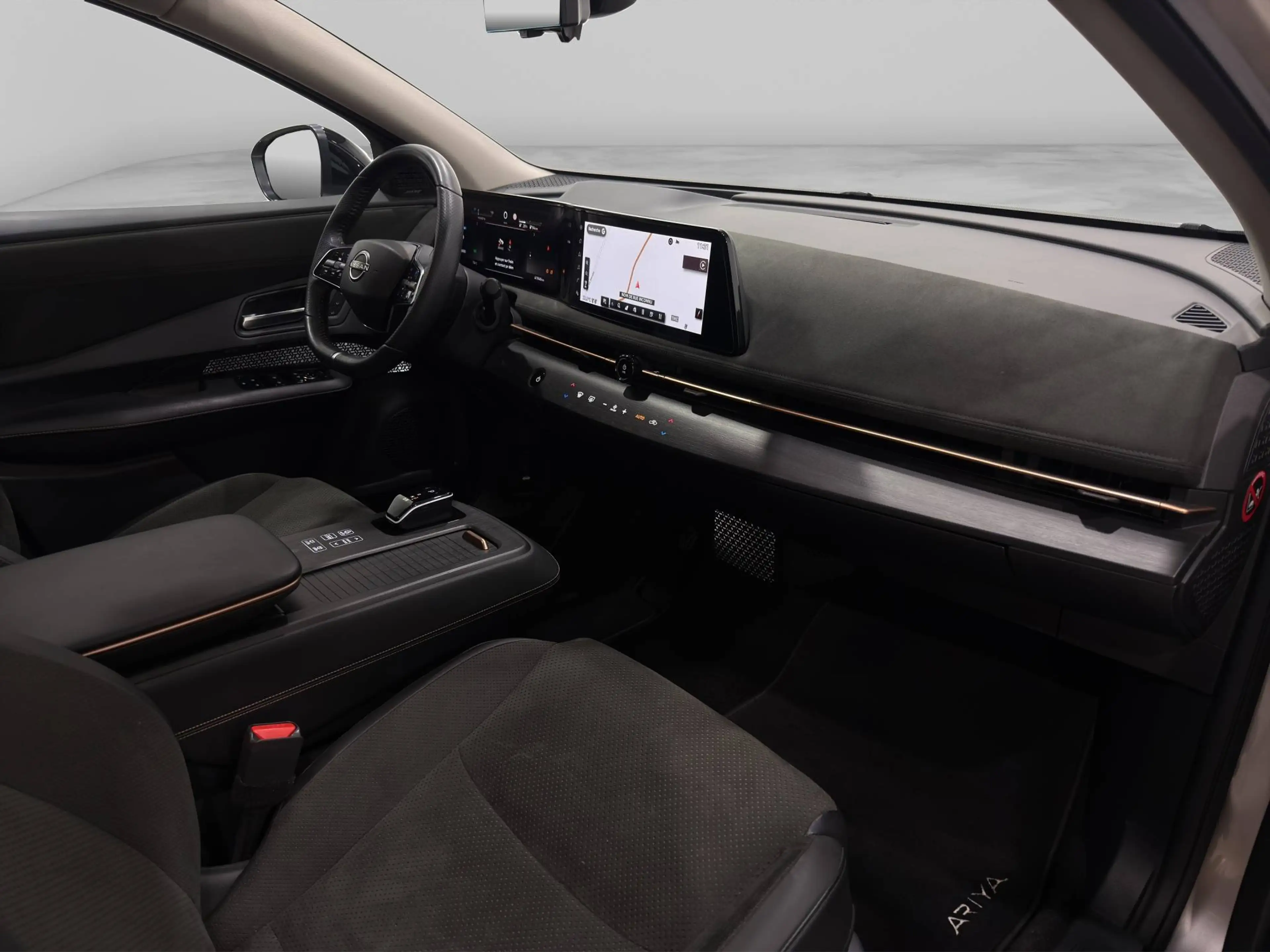 Nissan Ariya 63 kWh Evolve ***VENTILATED/HEATED SEATS*PANORAMIC ROOF*** — photo 9