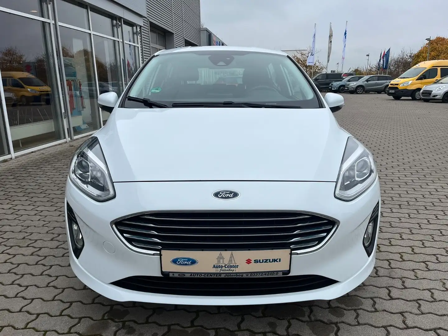Ford Fiesta Titanium *Benzin*SHZ*Sync3*Klimaaut* Blanco - 2