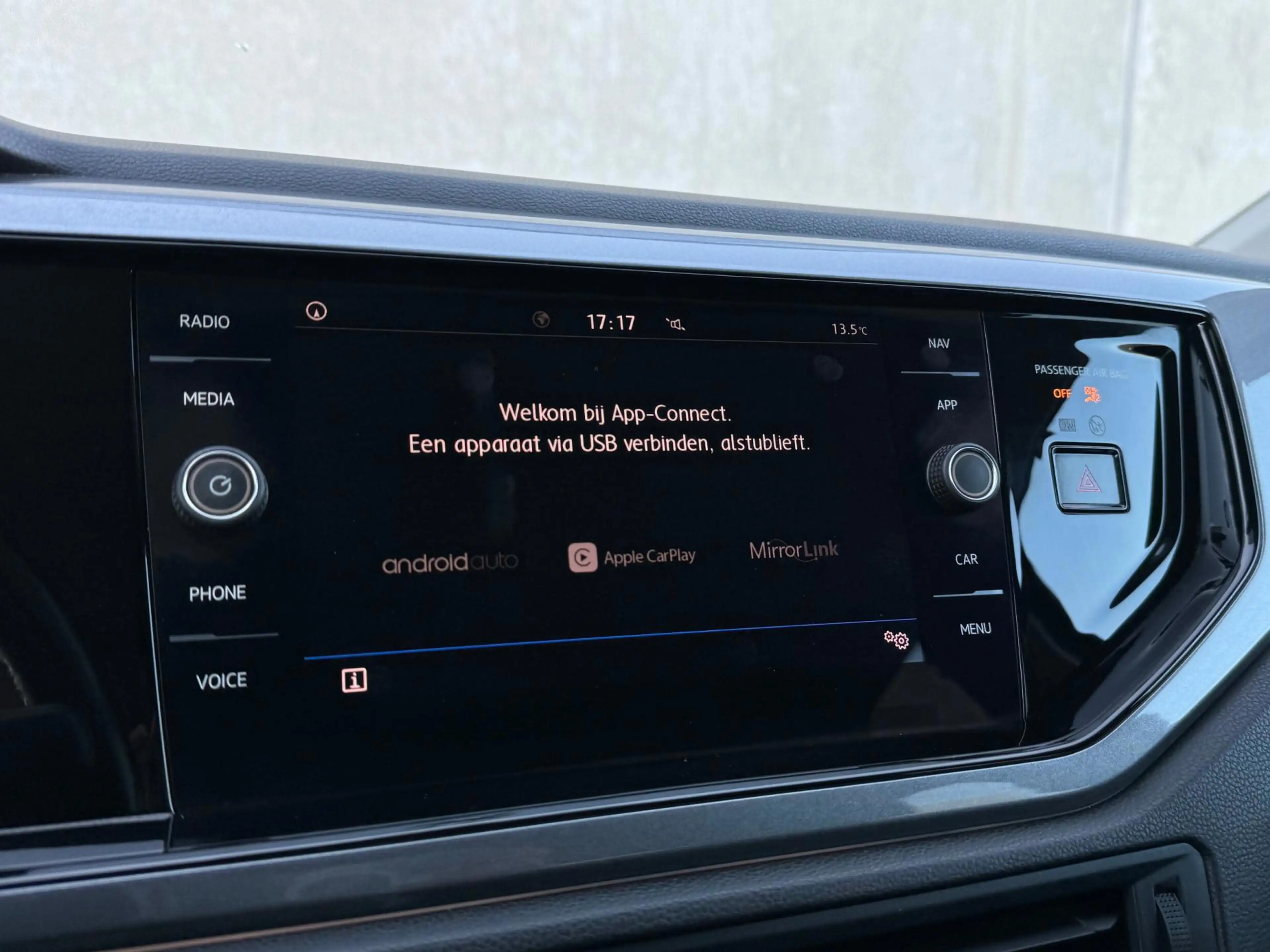 Volkswagen Polo 1.0 TSI R-Line 2018 DSG Zwart — photo 11