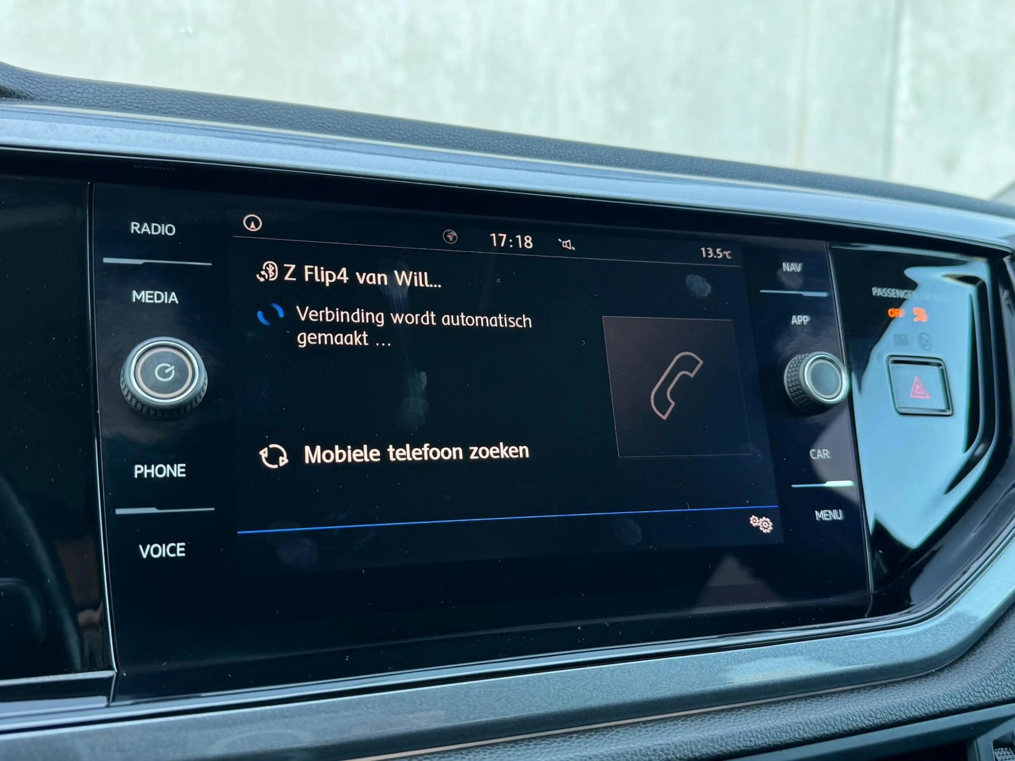 Volkswagen Polo 1.0 TSI R-Line 2018 DSG Zwart — photo 20