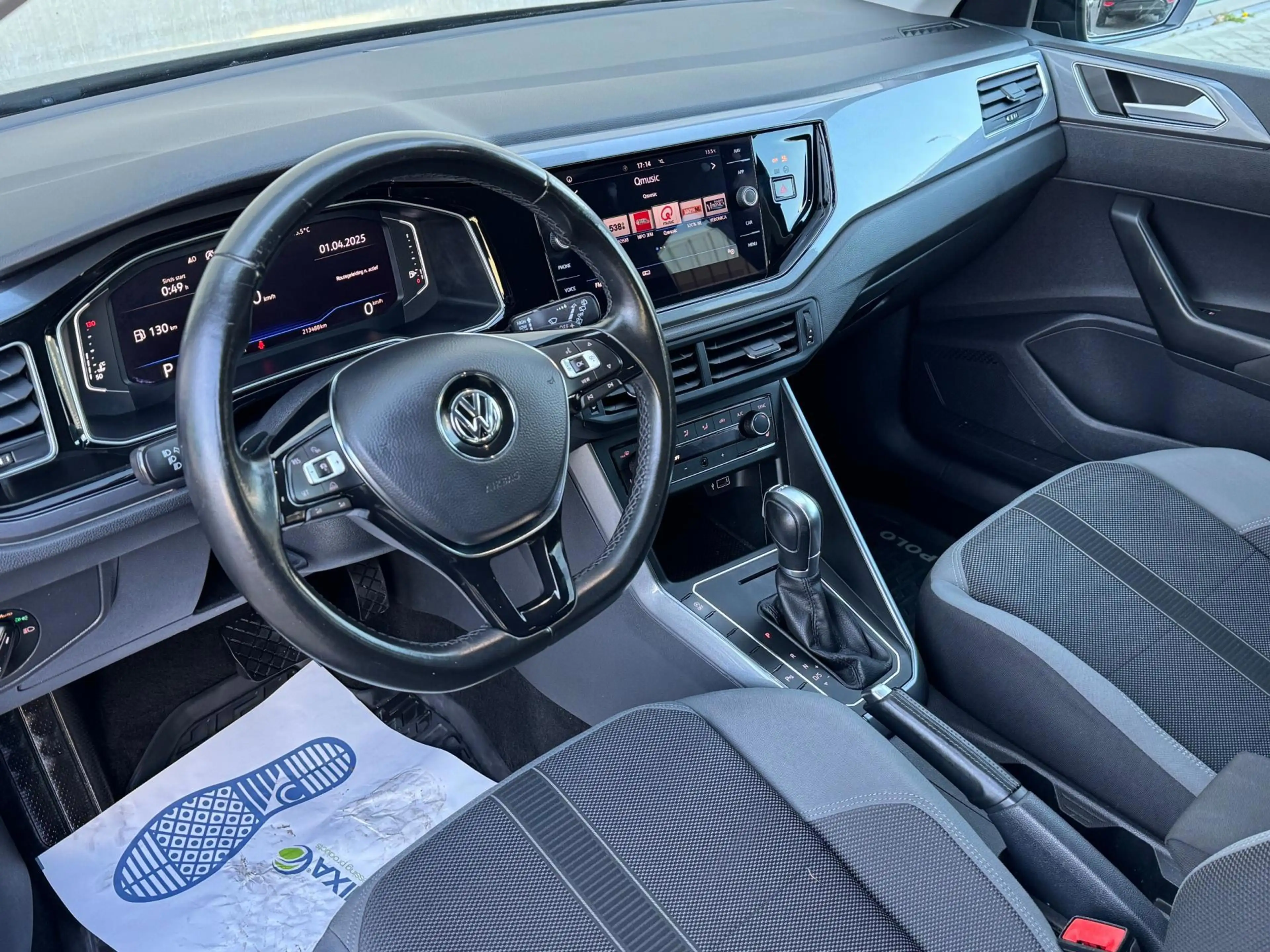 Volkswagen Polo 1.0 TSI R-Line 2018 DSG Zwart — photo 8