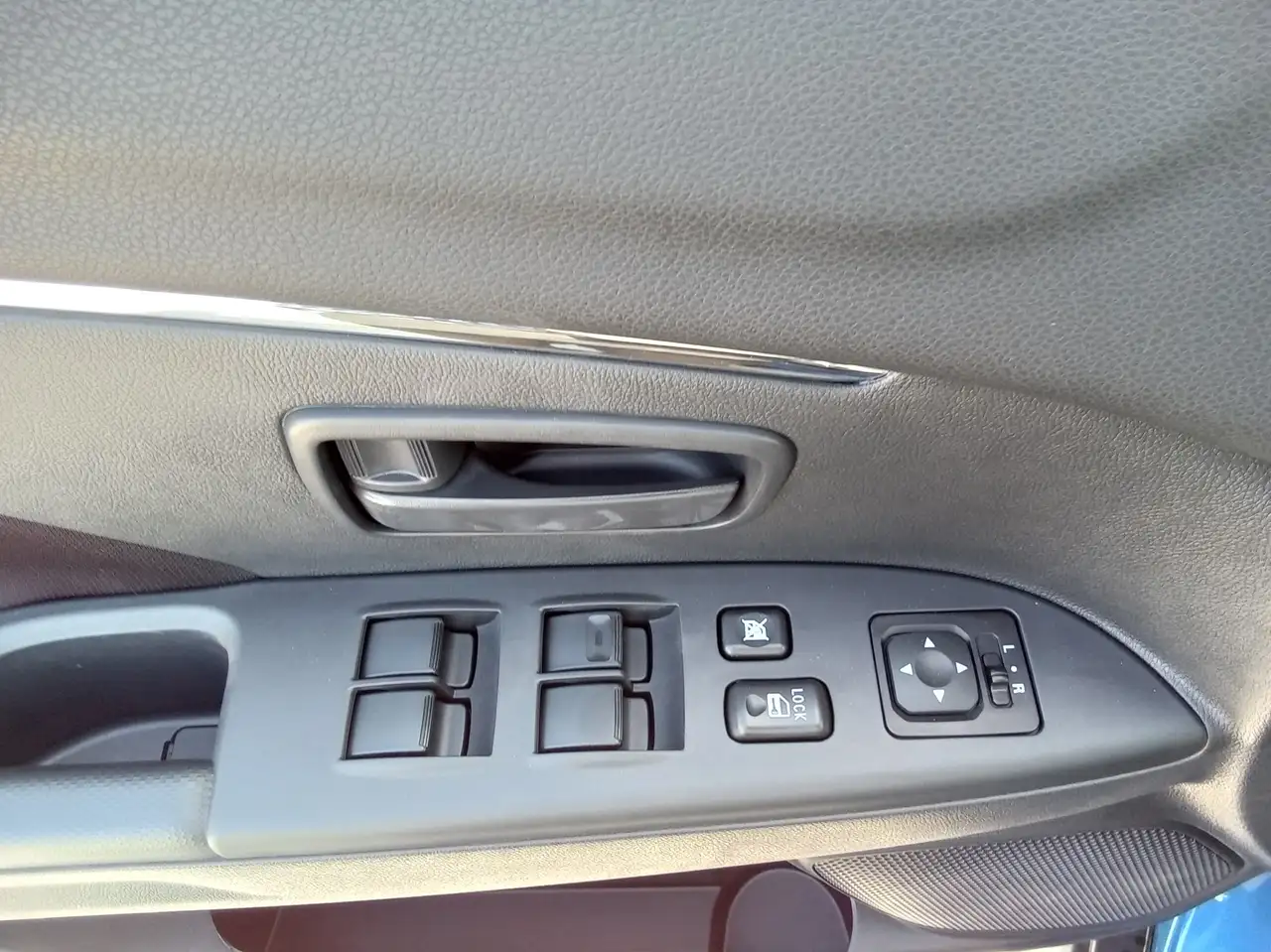 Mitsubishi RVR снимка Mitsubishi RVR