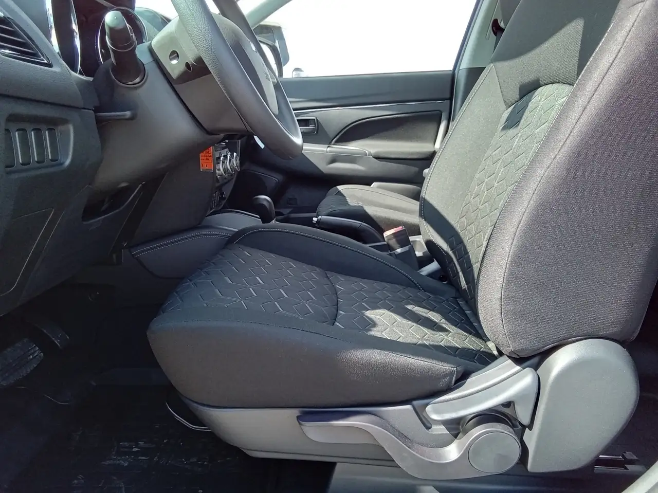 Mitsubishi RVR снимка Mitsubishi RVR