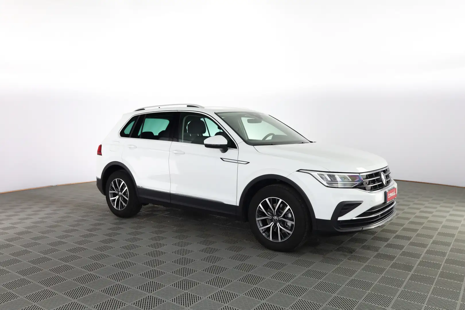 Volkswagen Tiguan Tiguan 1.5 TSI 150 CV ACT Life Bianco - 2