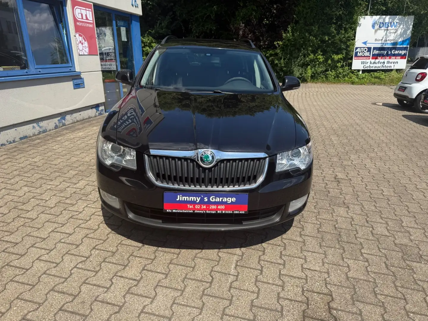 Skoda Superb Combi Comfort Zwart - 2