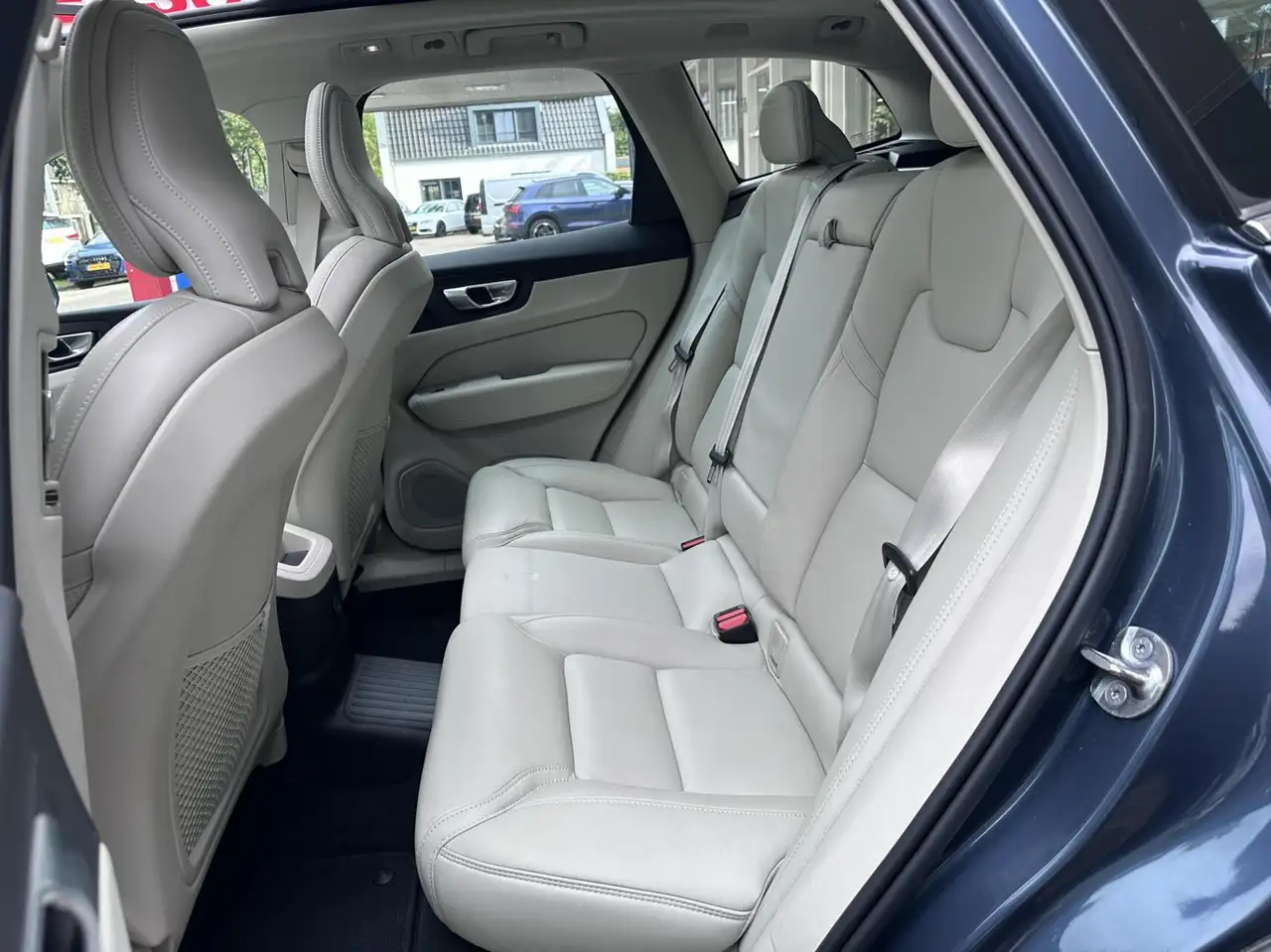 Volvo XC60 2.0 T8 Plug-in hybrid AWD Pano, Head-Up, H/K, Trek, миниатюра 11