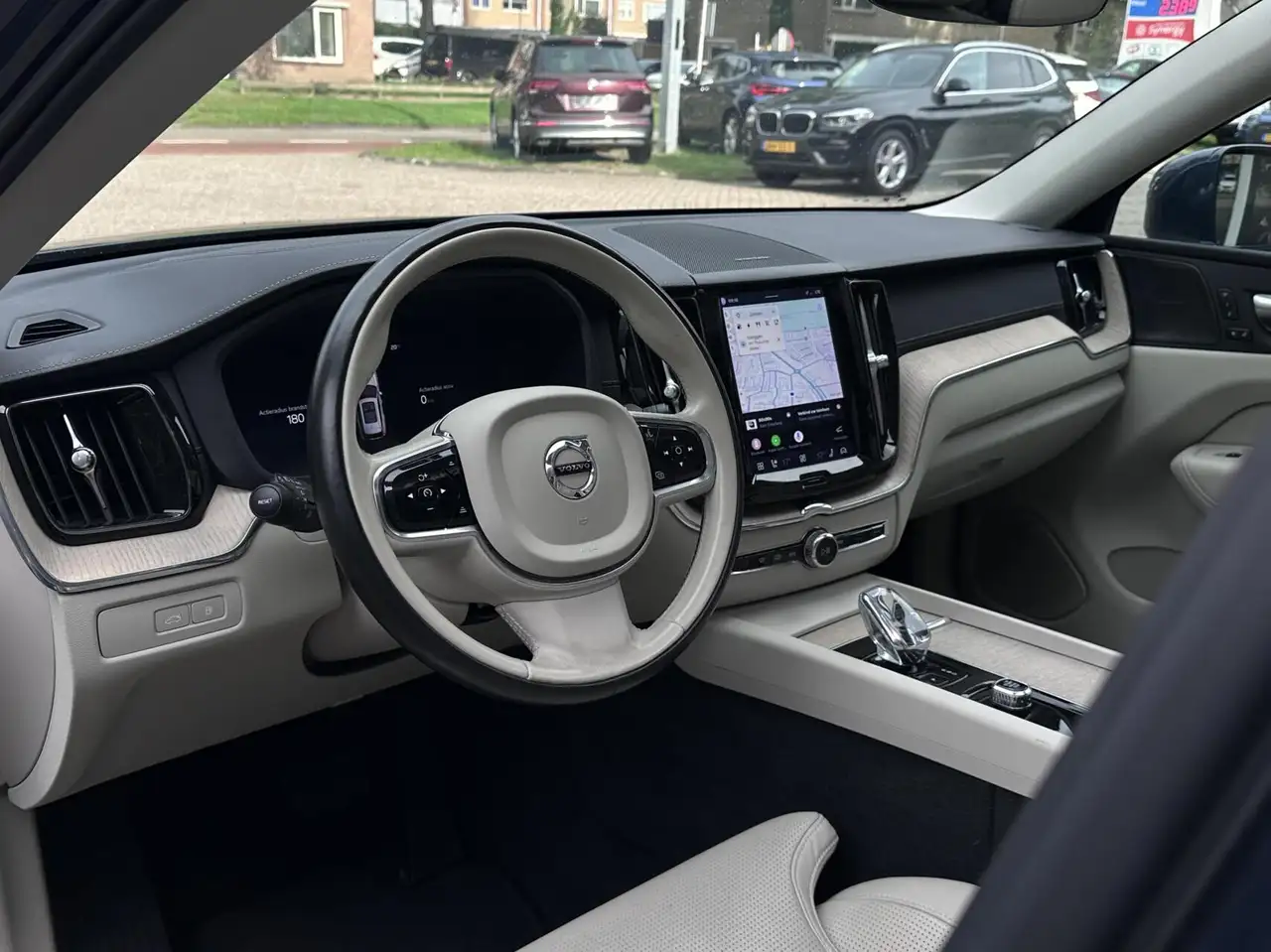 Volvo XC60 2.0 T8 Plug-in hybrid AWD Pano, Head-Up, H/K, Trek, миниатюра 14