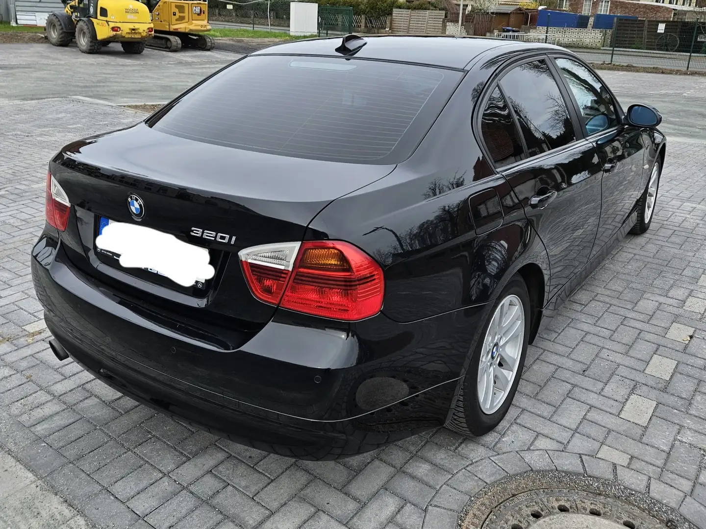 BMW 320 320i E90 170PS Černá - 2