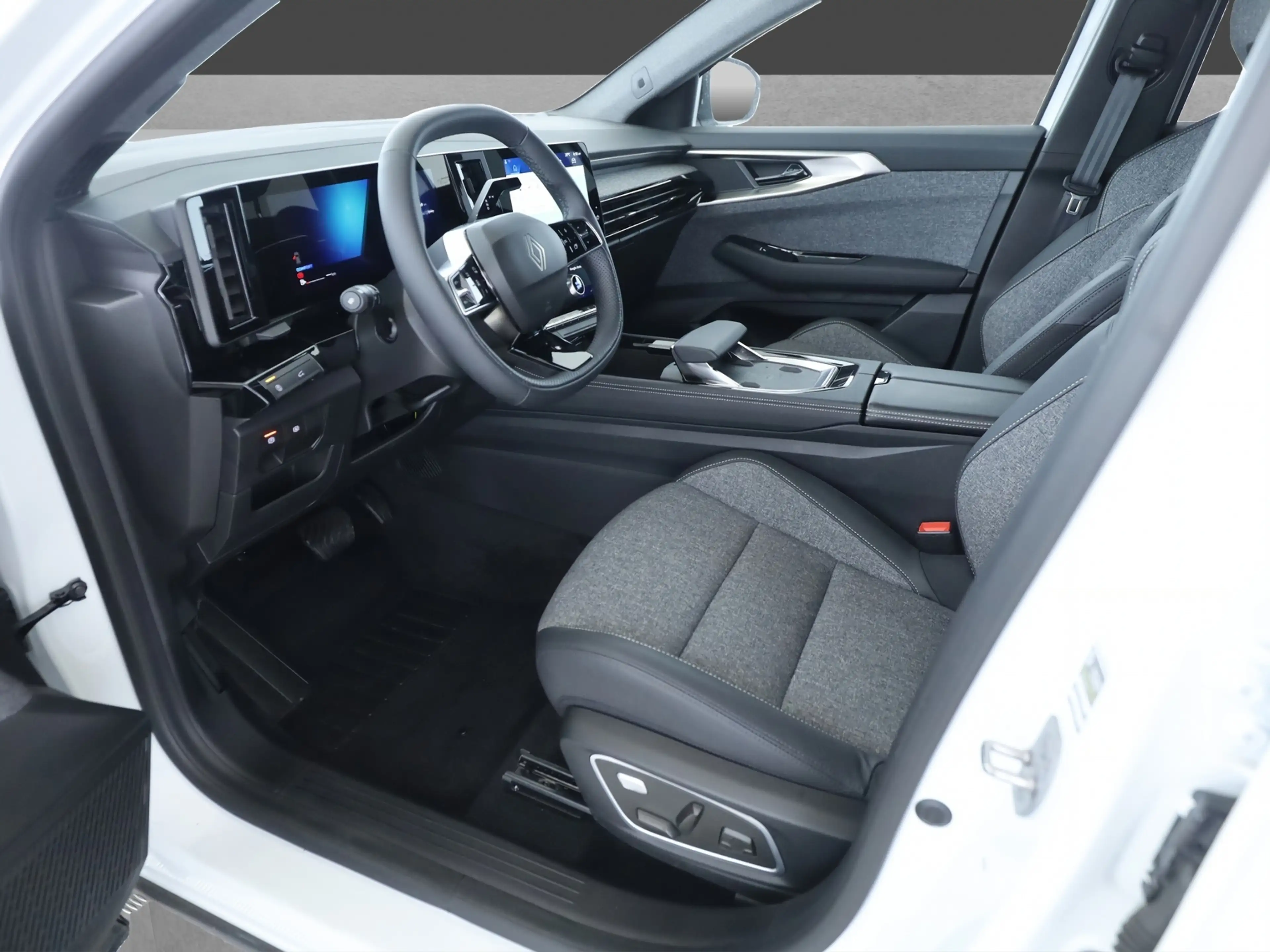 Renault Espace Techno Full Hybrid E-Tech 200 7-S*NAVI* — photo 11