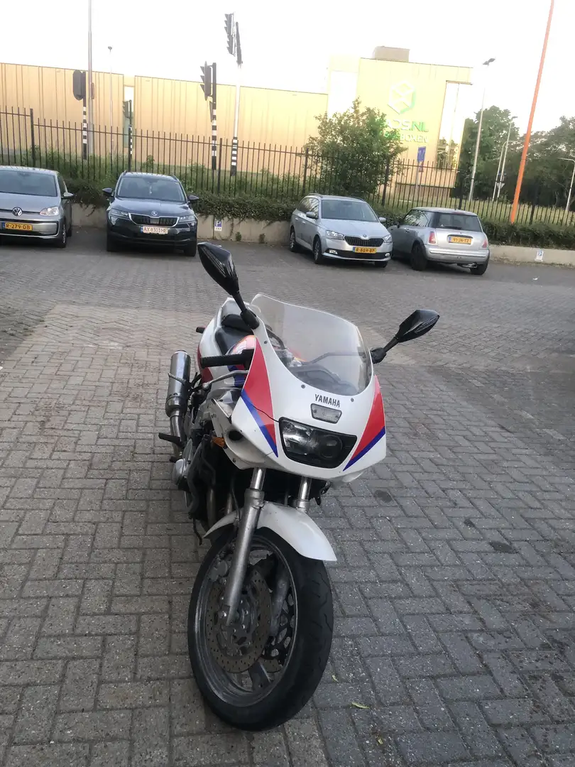 Yamaha FZR 600 - 2