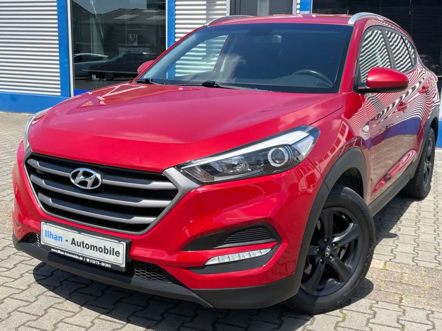 Hyundai TUCSON blue Classic 2WD*PDC*KLIMA*SHZG*MFL*TEMPO Rot - 1