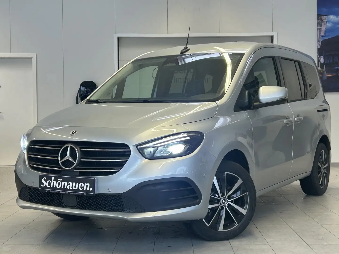 Mercedes-Benz T-Class T 180 FACELIFT24+EDITION+LED+KAMERA+CARPLAY Argent - 1