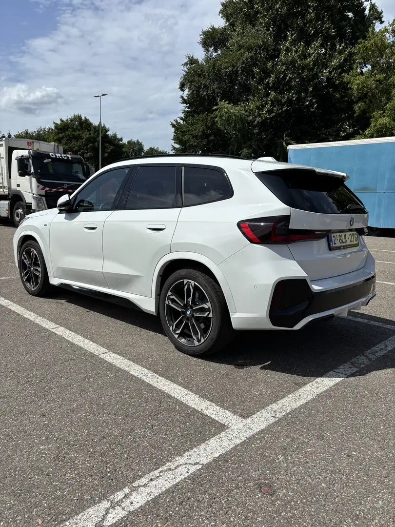 BMW X1 sDrive20i full M Sportpaket Blanc - 2