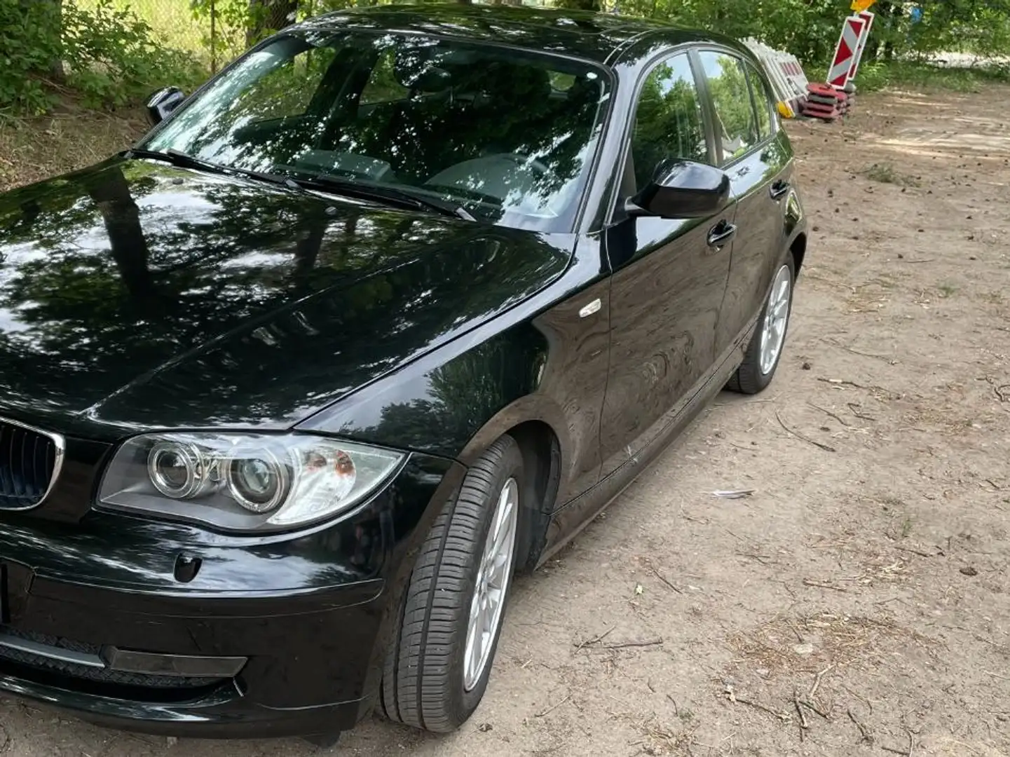 BMW 118 118i Czarny - 2