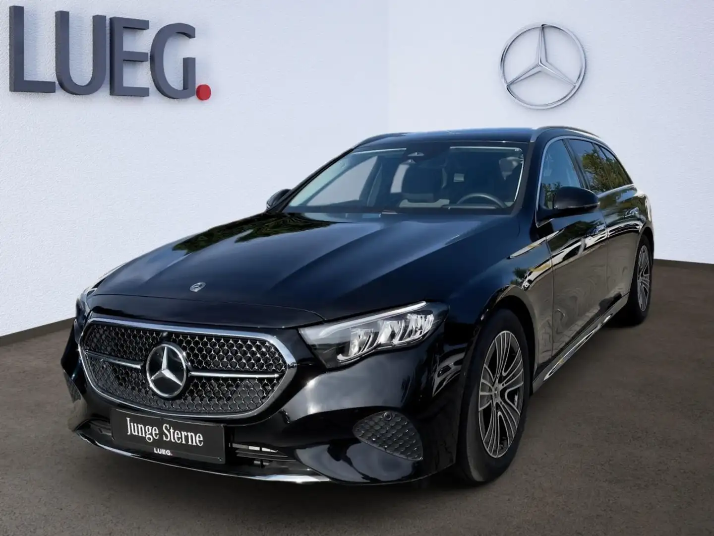 Mercedes-Benz E 220 d T AVANTGARDE+DISTRONIC+KEYLESSGO+WINTER Schwarz - 1